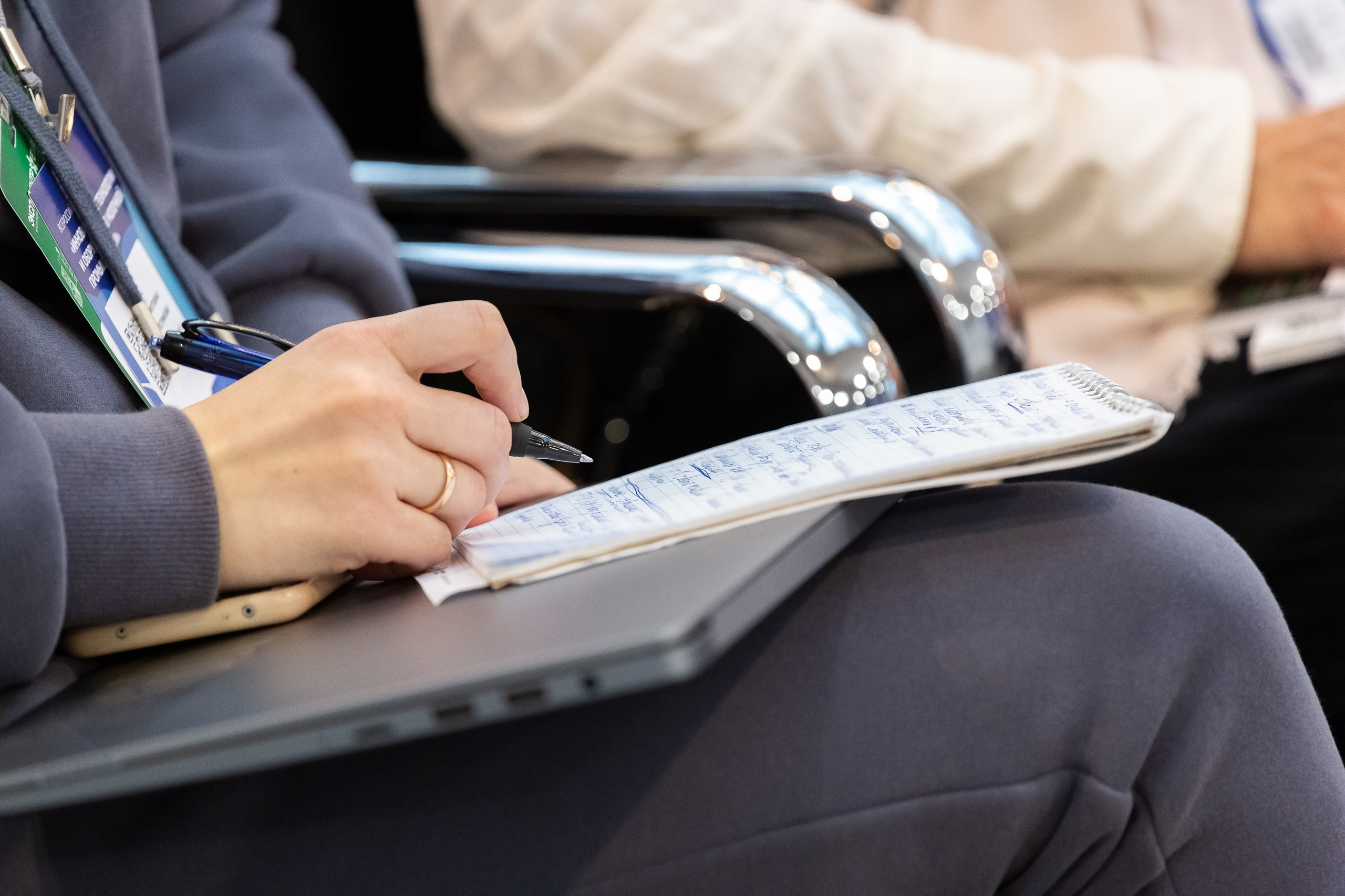 Деловой репортаж. VICTOR SAPOZHNIKOV