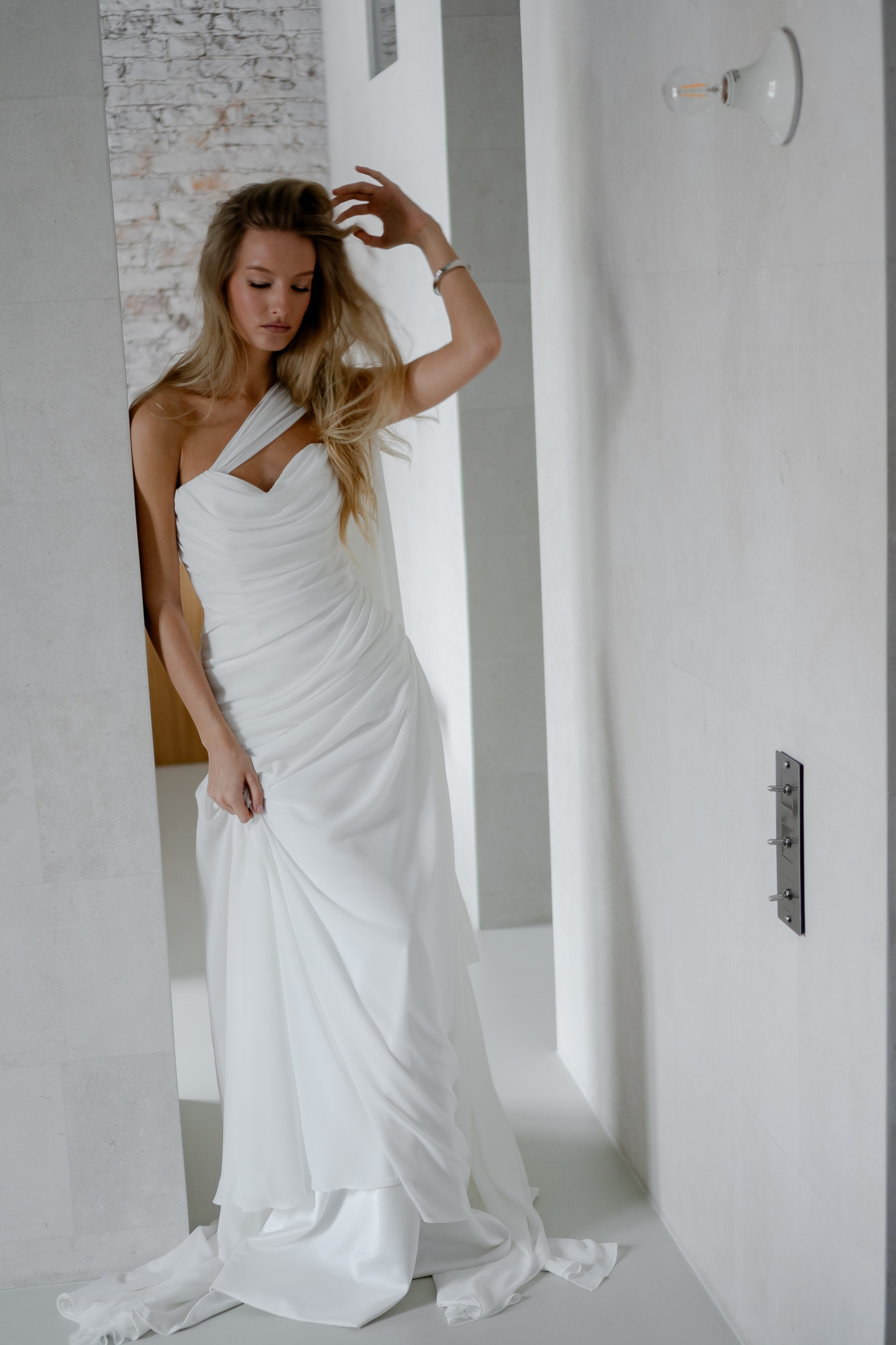 ЭЛЕГАНТНАЯ СВАДБЕНАЯ СЬЕМКА ЖЕНИХА И НЕВЕСТЫ В ДОРОГОМ ОТЕЛЕ САНКТ-ПЕТЕРБУРГА. Профессиональный фотограф, Санкт-Петербург — Виктория Богомолова