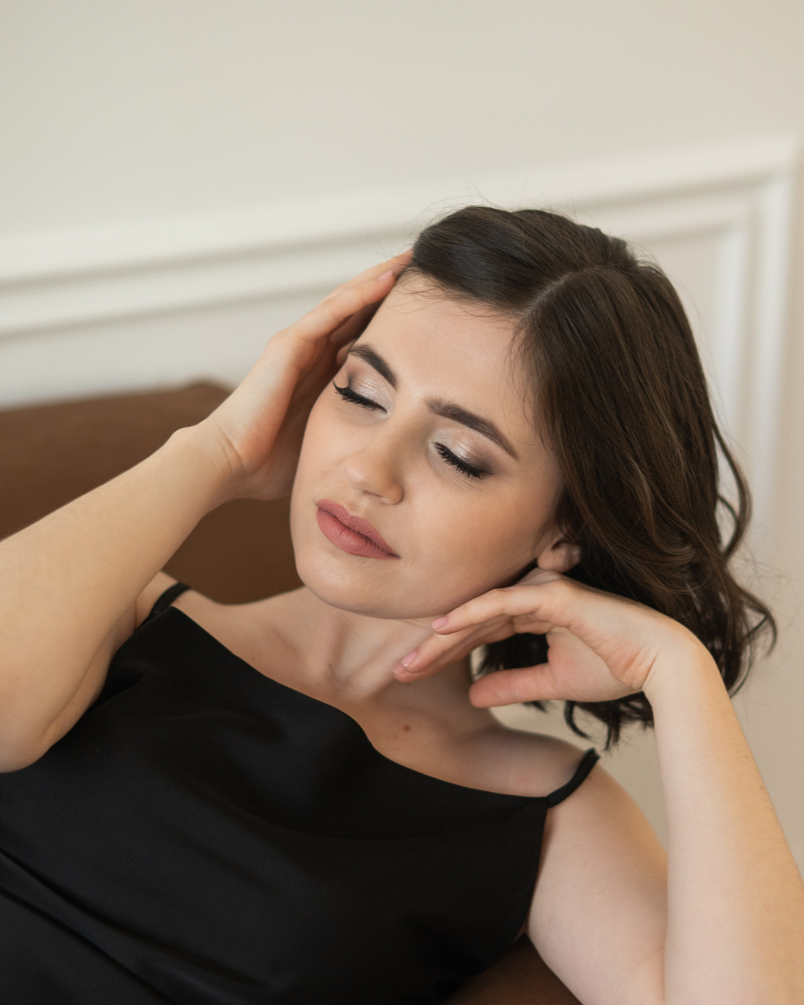 Евгений И Екатерина. Я Ольга Казанцева, фотографирую снимаю ваши киноистории и печатаю фото и цифровые портреты на холсте