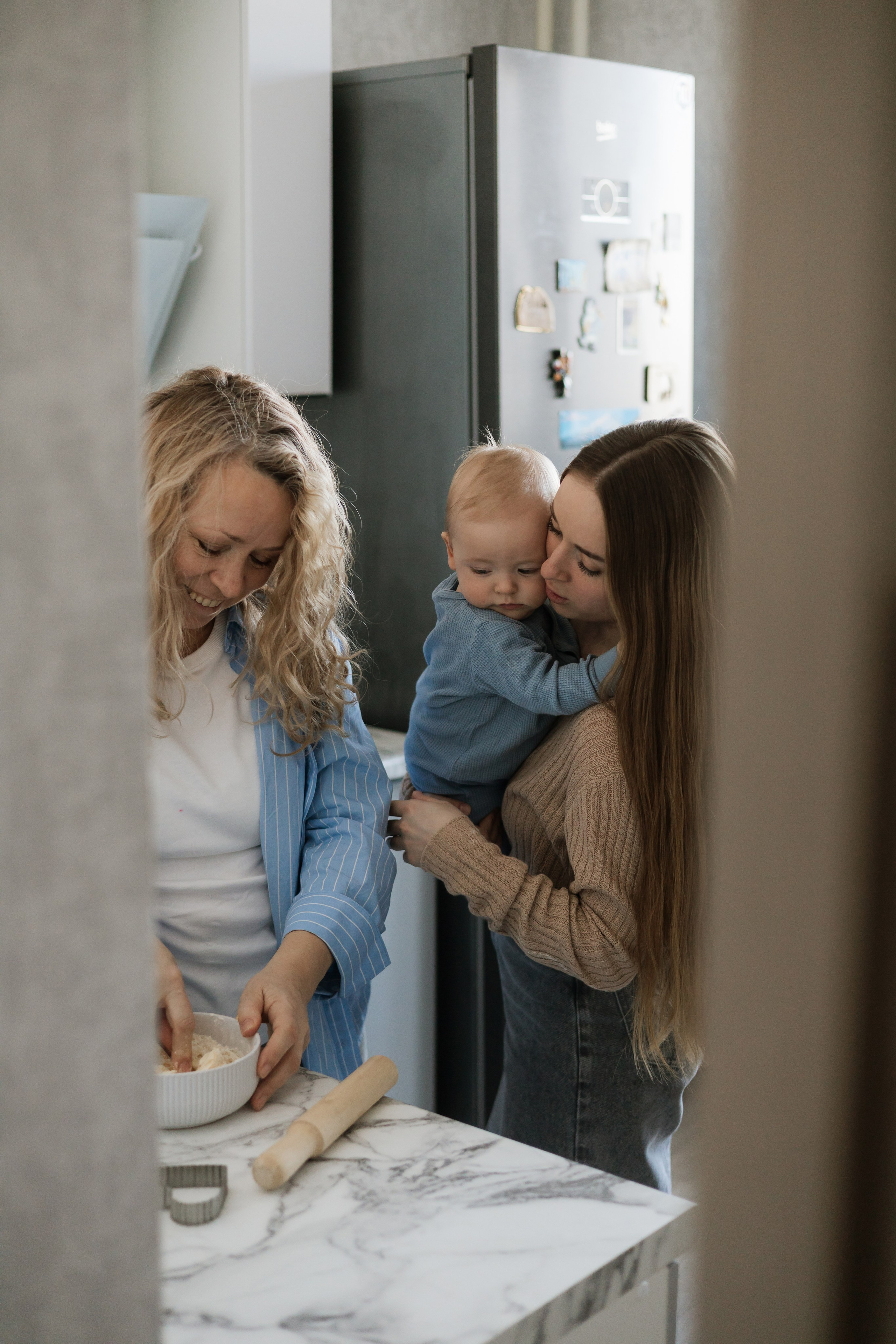 Тимоша с мамой и бабушкой. Фотограф в Кемерово Миллер Анна