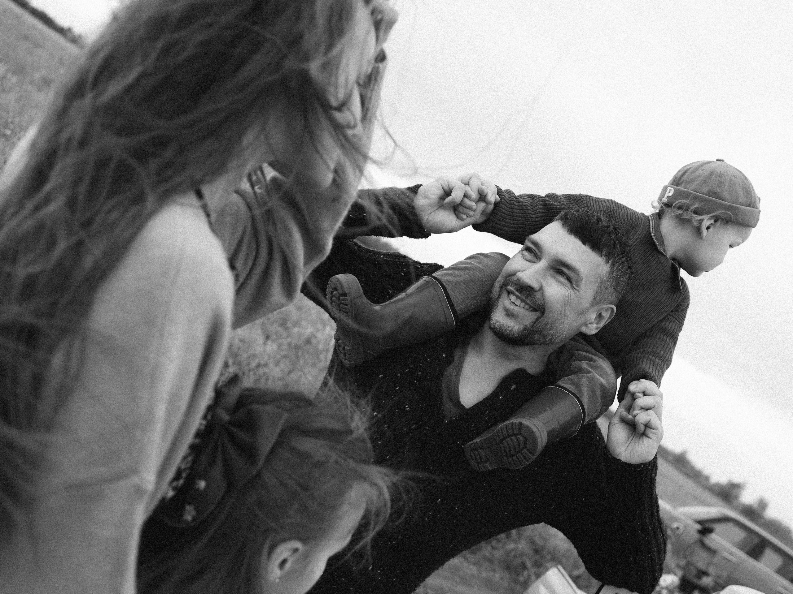 Семья Власовых и ретро авто. Семейный и детский фотограф в  г. Екатеринбурге Холодова Юлия