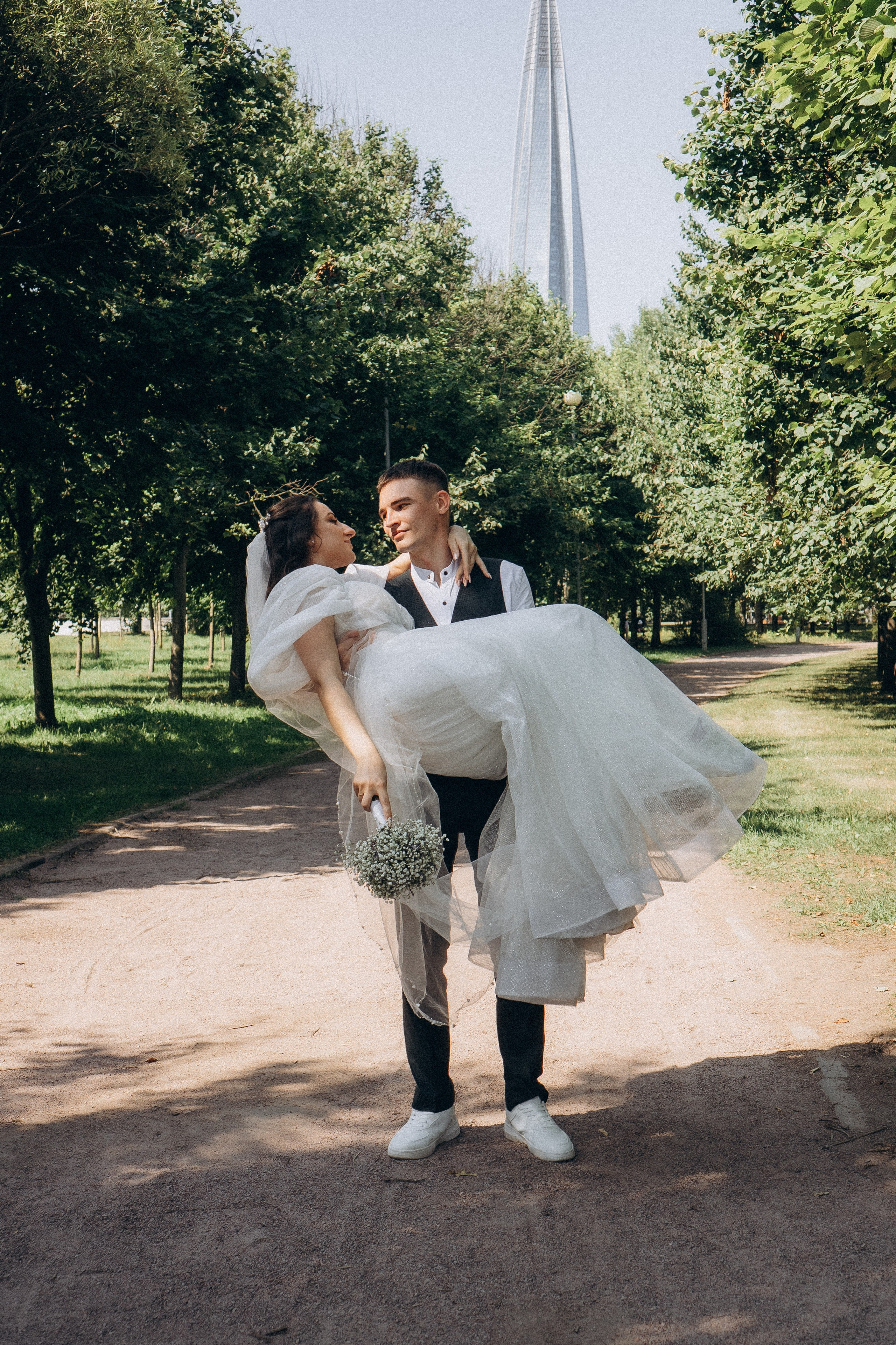 СВАДЕБНАЯ СЬЕМК В ПАРКЕ 300-ЛЕТИЯ. Профессиональный фотограф, Санкт-Петербург — Виктория Богомолова
