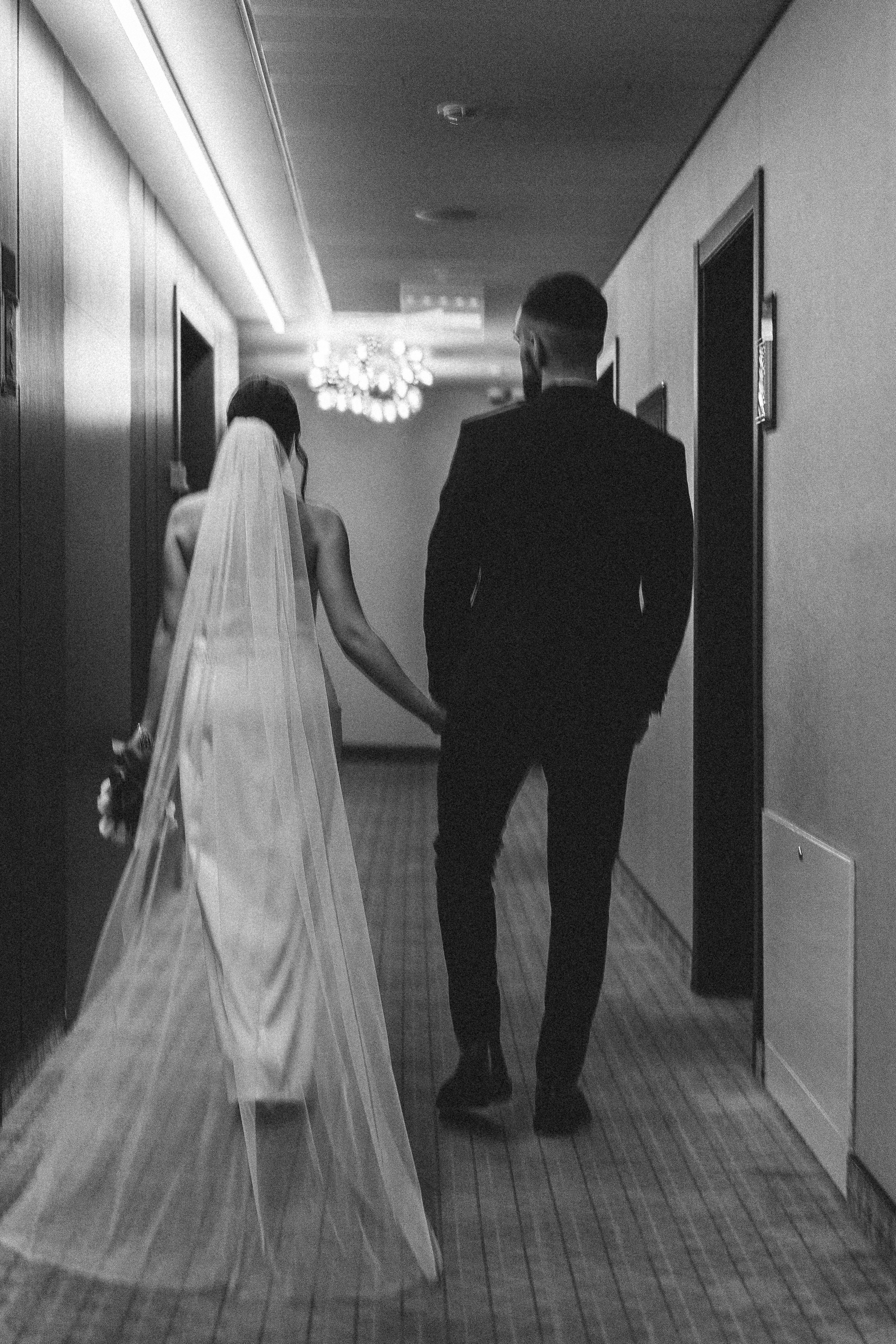 СВАДЕБНАЯ СЬЕМКА СБОРОВ ЖЕНИХА И НЕВЕСТЫ В ОТЕЛЕ И ТАКЖЕ ФОТОСЕССИИЯ В ОТЕЛЕЕ МЕГАПОЛИС БРЯНСК. Профессиональный фотограф, Санкт-Петербург — Виктория Богомолова