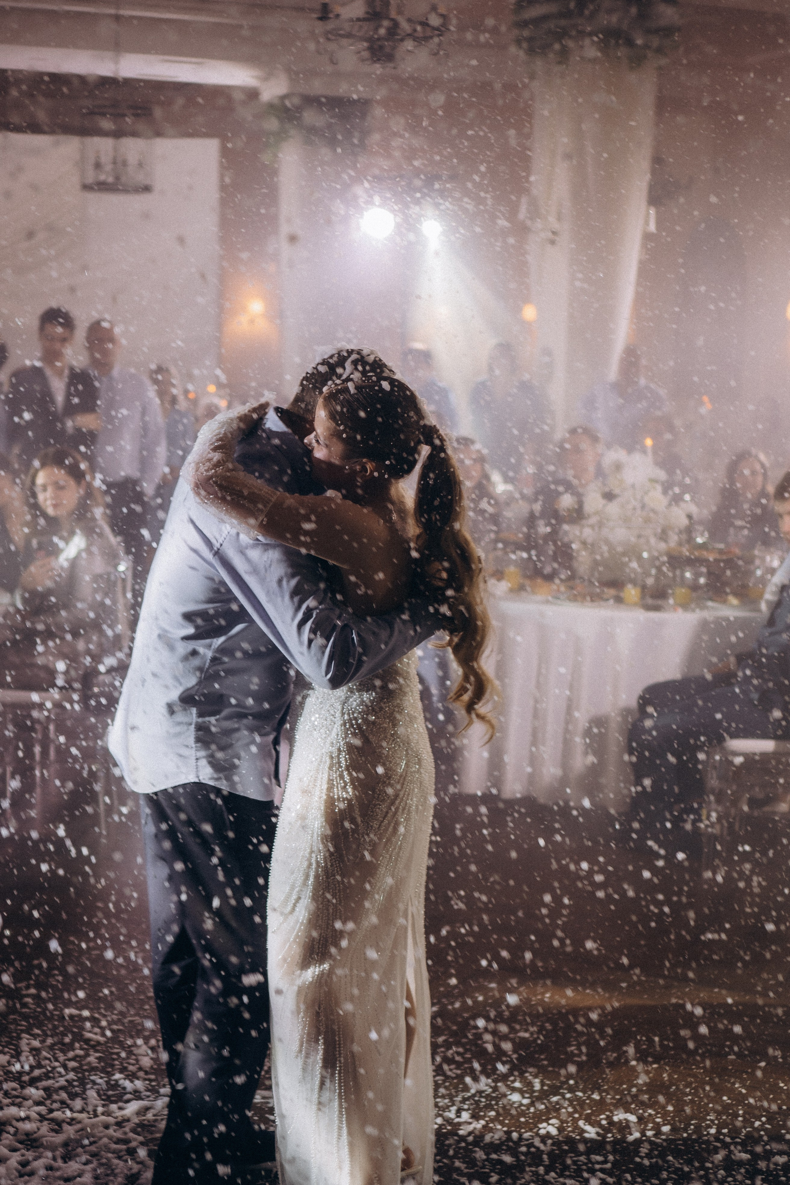 ТАНЕЦ С ПАПОЙ СВАДЕБНМ БАНКЕТЕ (СНЯТО В СИБИРЕ В НИЖНЕВАРТОВСКЕ). Профессиональный фотограф, Санкт-Петербург — Виктория Богомолова