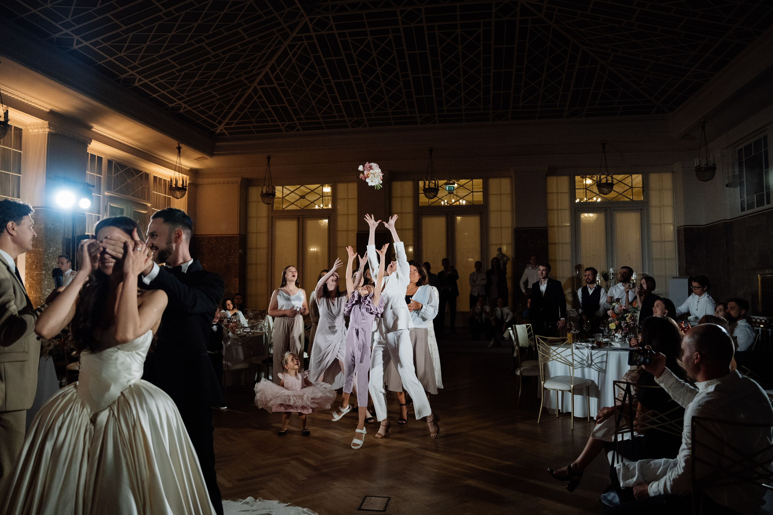 Свадьба в астории. Свадебный фотограф организатор в Санкт-Петербурге Ассоль Опарина