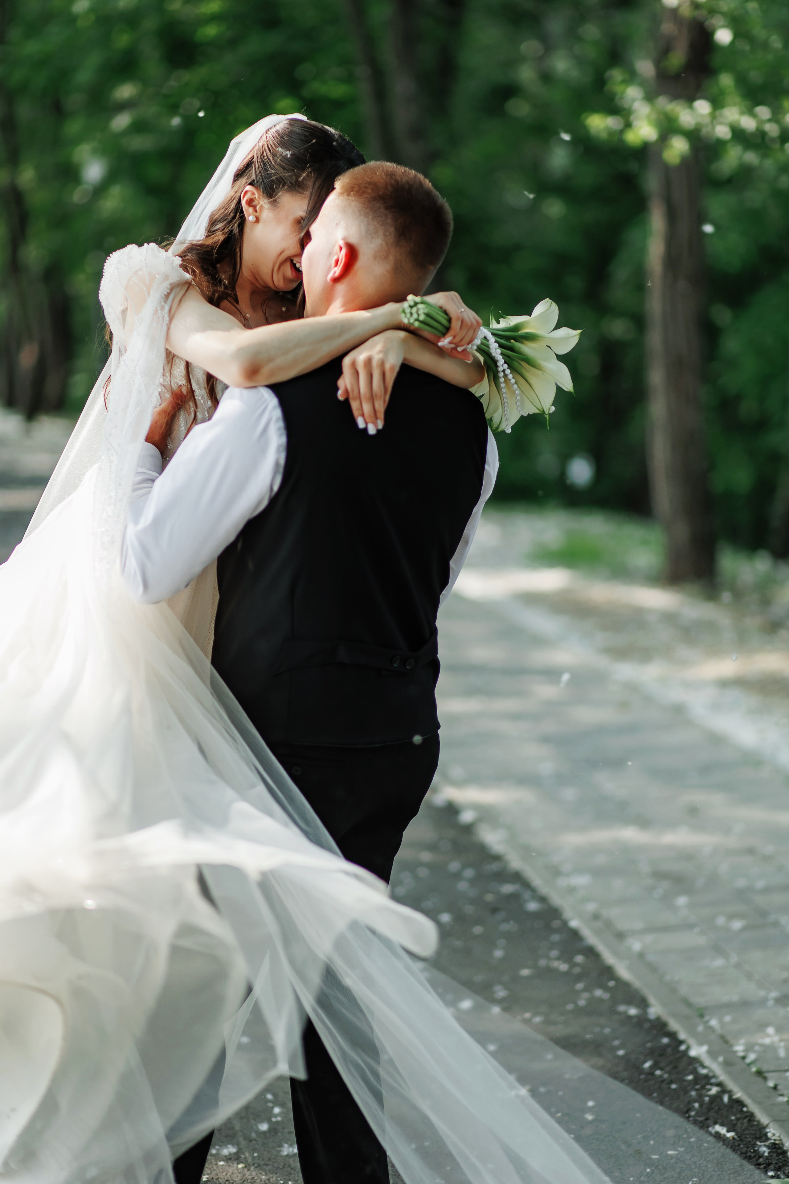 Июньская свадебная фотосессия в г. Лабинск и банкет в ресторане «Гости». Дмитрий Шевченко свадебное фото в г. Краснодар — Армавир — Лабинск