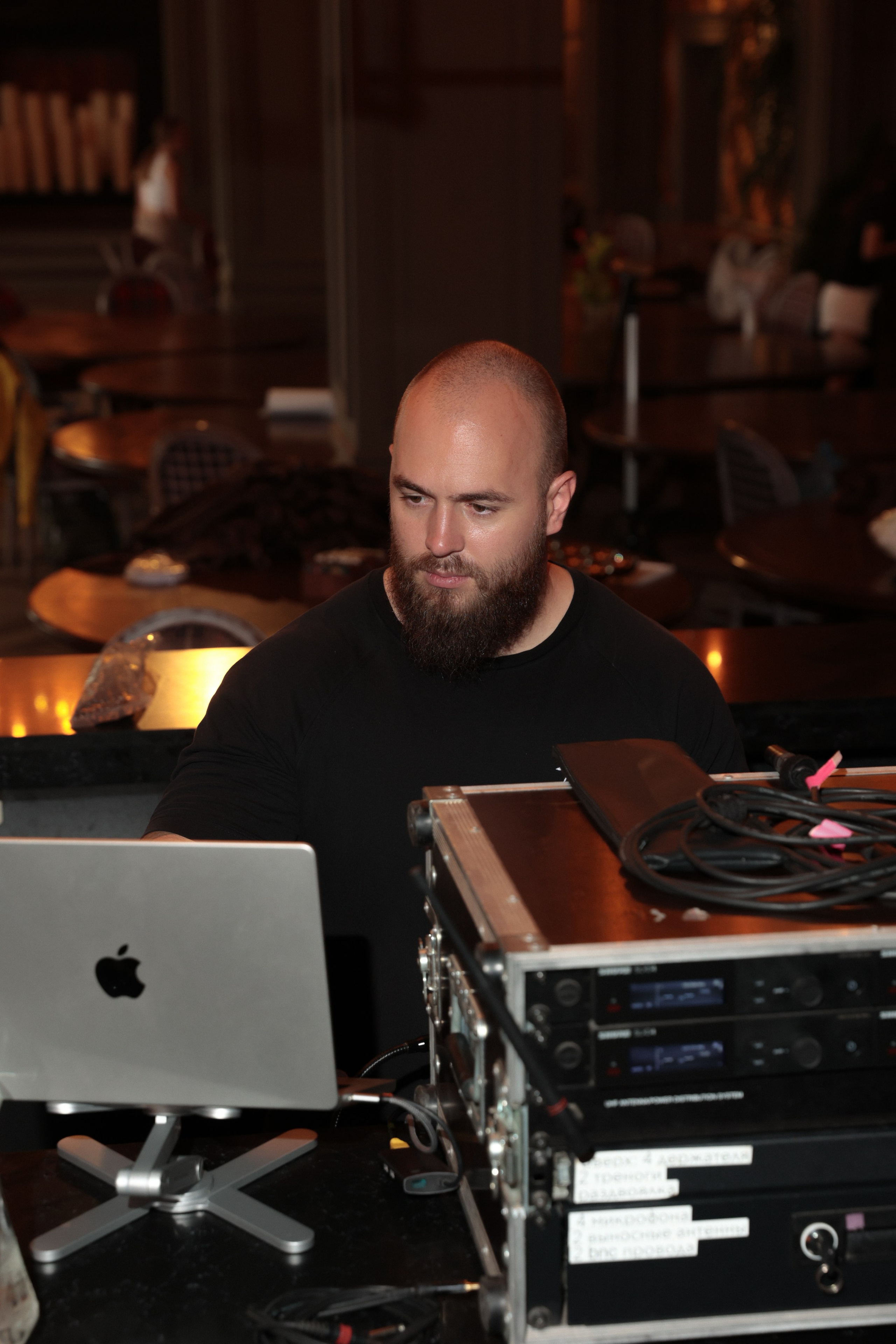 20|08|25 Backstage. On Emotions агентство