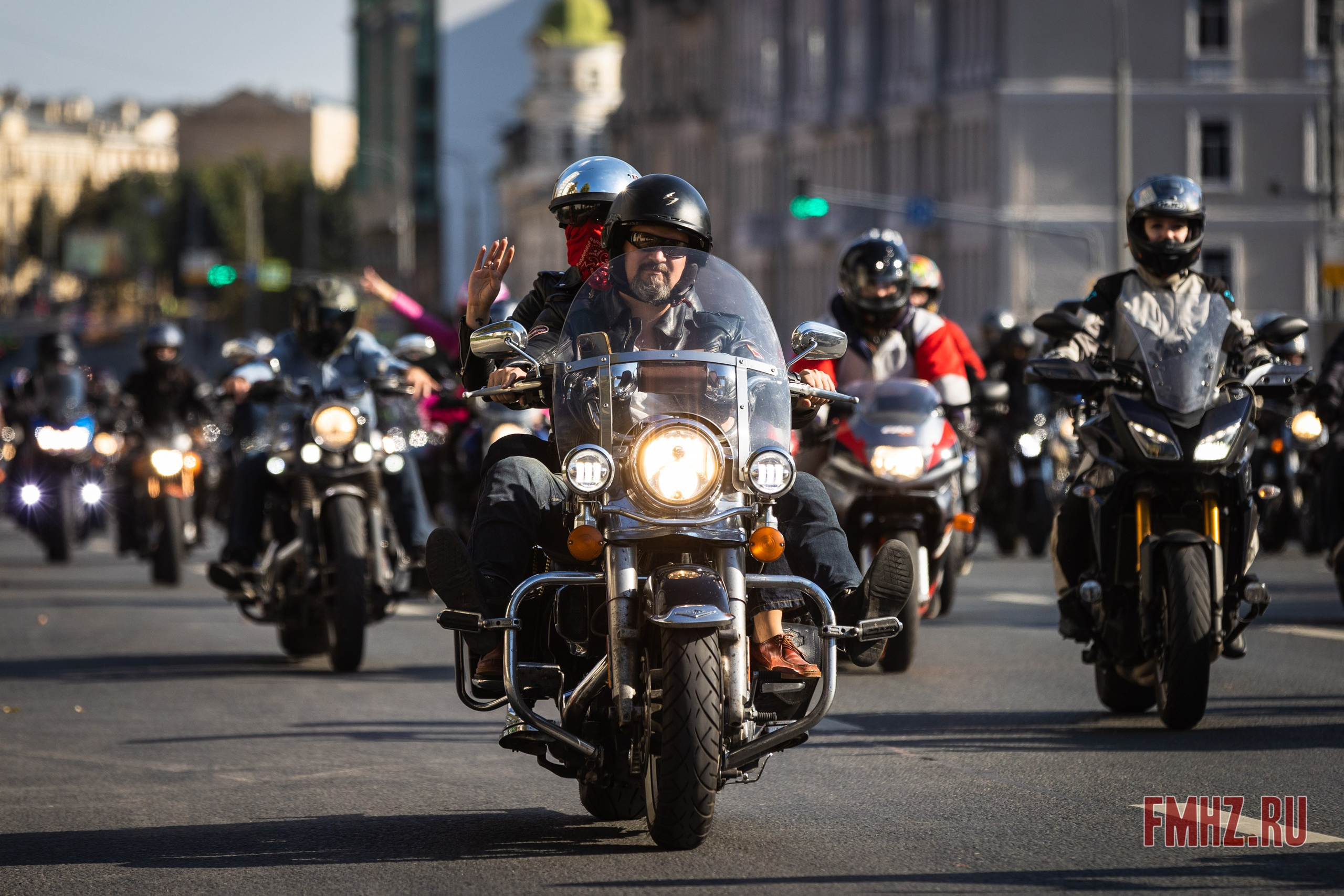 Закрытие Мотосезона 2023 на проспекте Академика Сахарова. Фотограф Владимир Охрименко