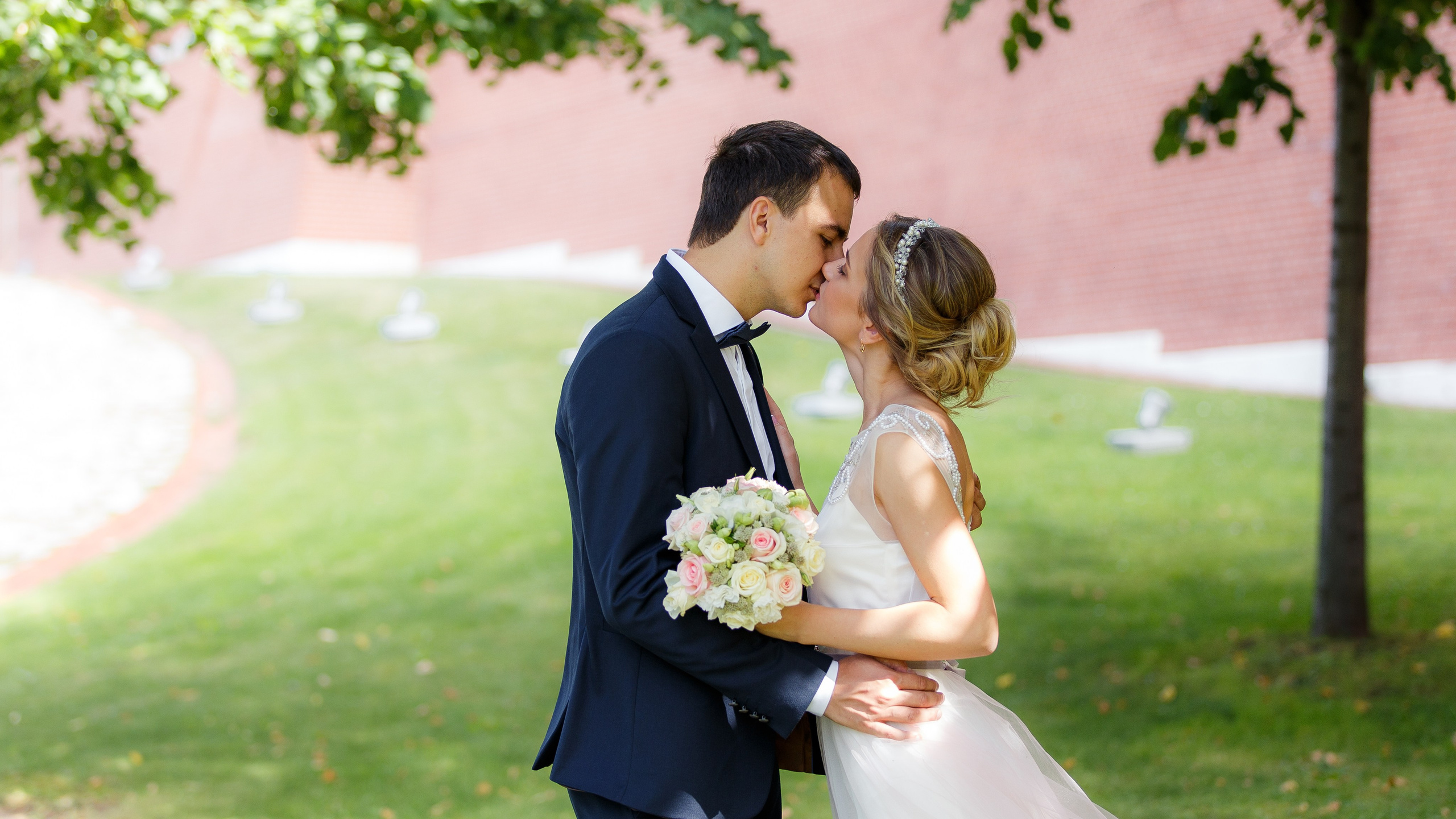 Андрей и Анастасия. Репортажный Фотограф в Москве Юра Гушан