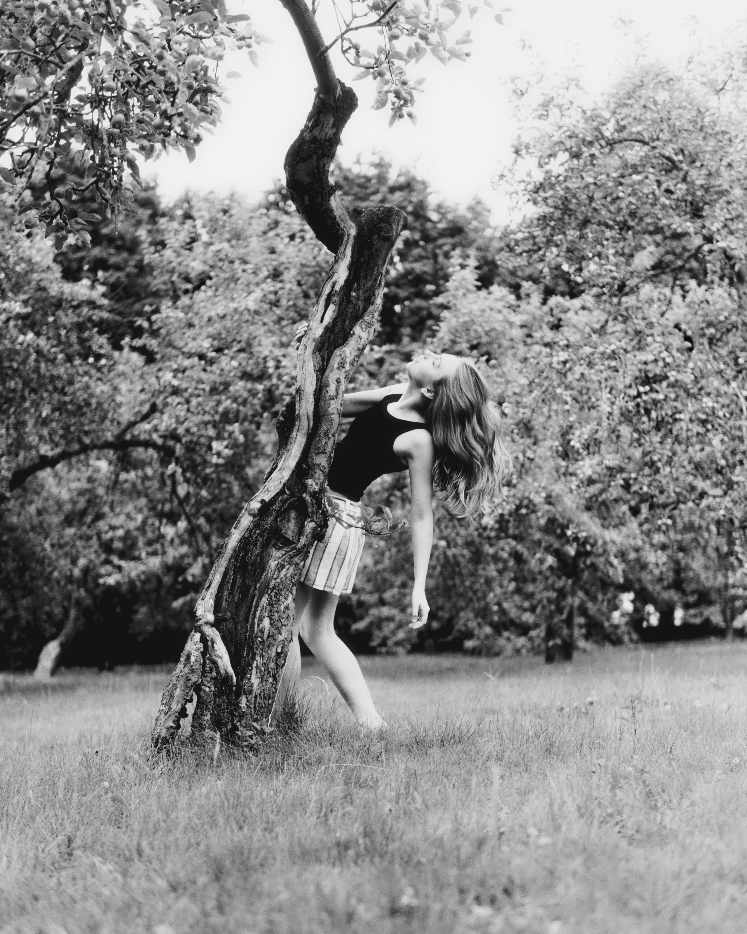 Портретный фотограф и видеограф в Москве Кошеренкова Екатерина. Черно белая-съёмка. Минимализм