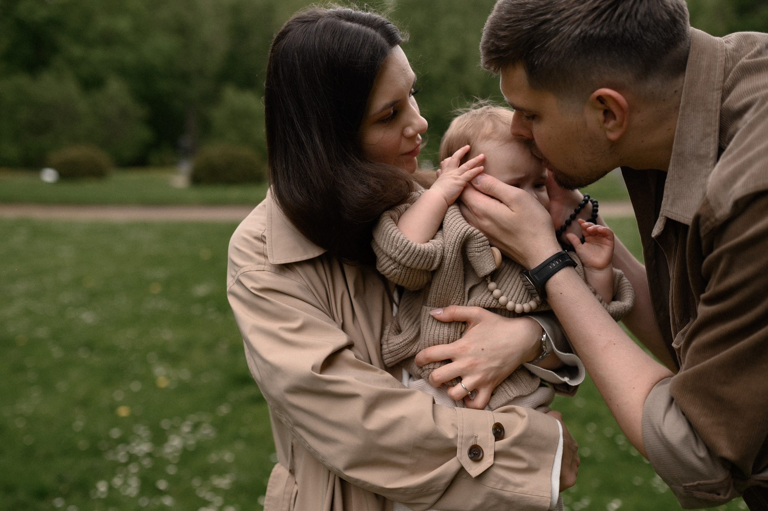 Даня, Лида и Эмма. Прогулка по усадьбе. Семейный и свадебный lifestyle-фотограф в Москве Мария Петрова