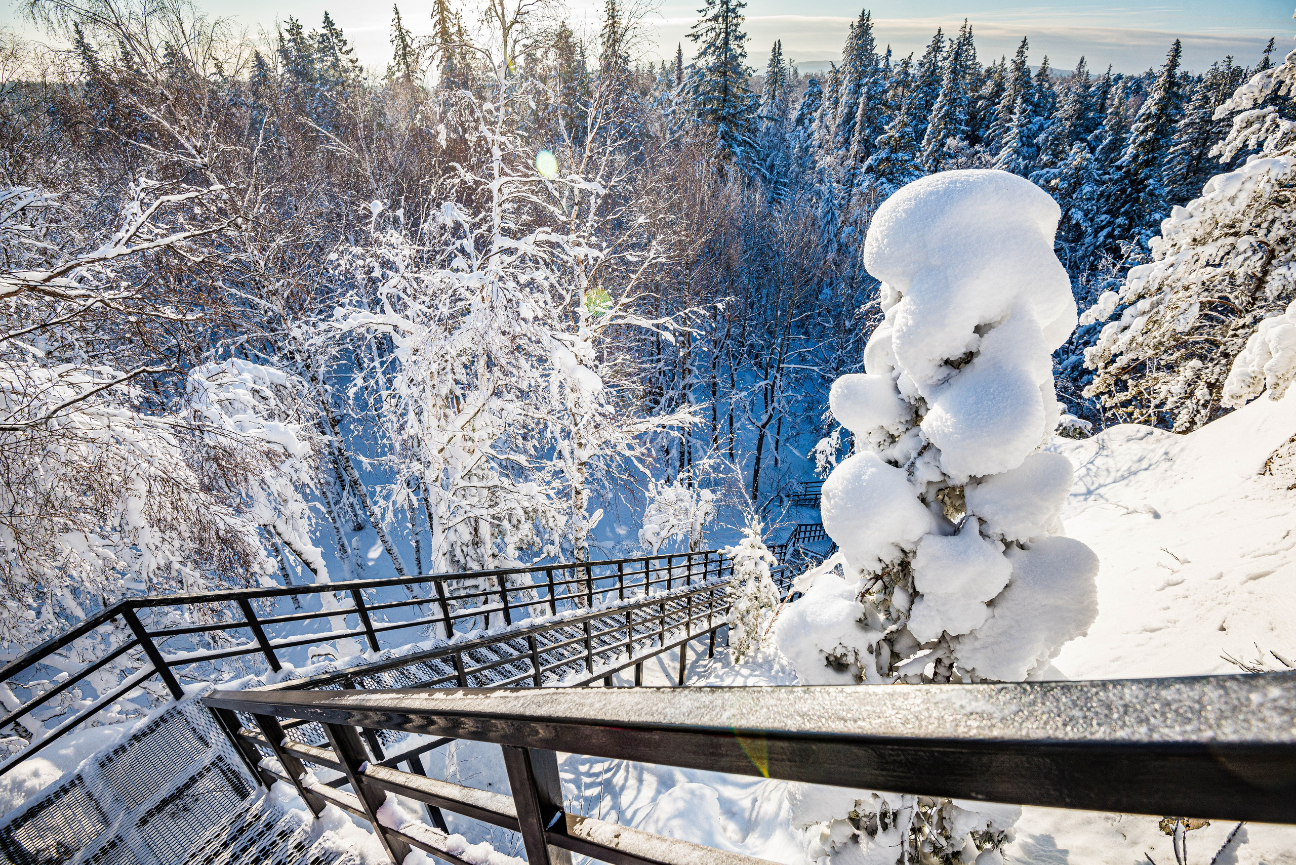 Таганай Семибратка, Парк Бажова, ледяной фонтан 06.01.2024. Свадебный фотограф на Урале Виктор Соколов