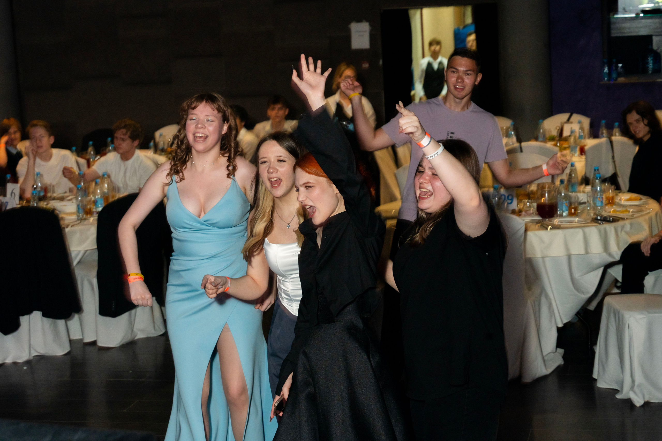 Выпускные 11 кл. Фотограф Юлия Попова