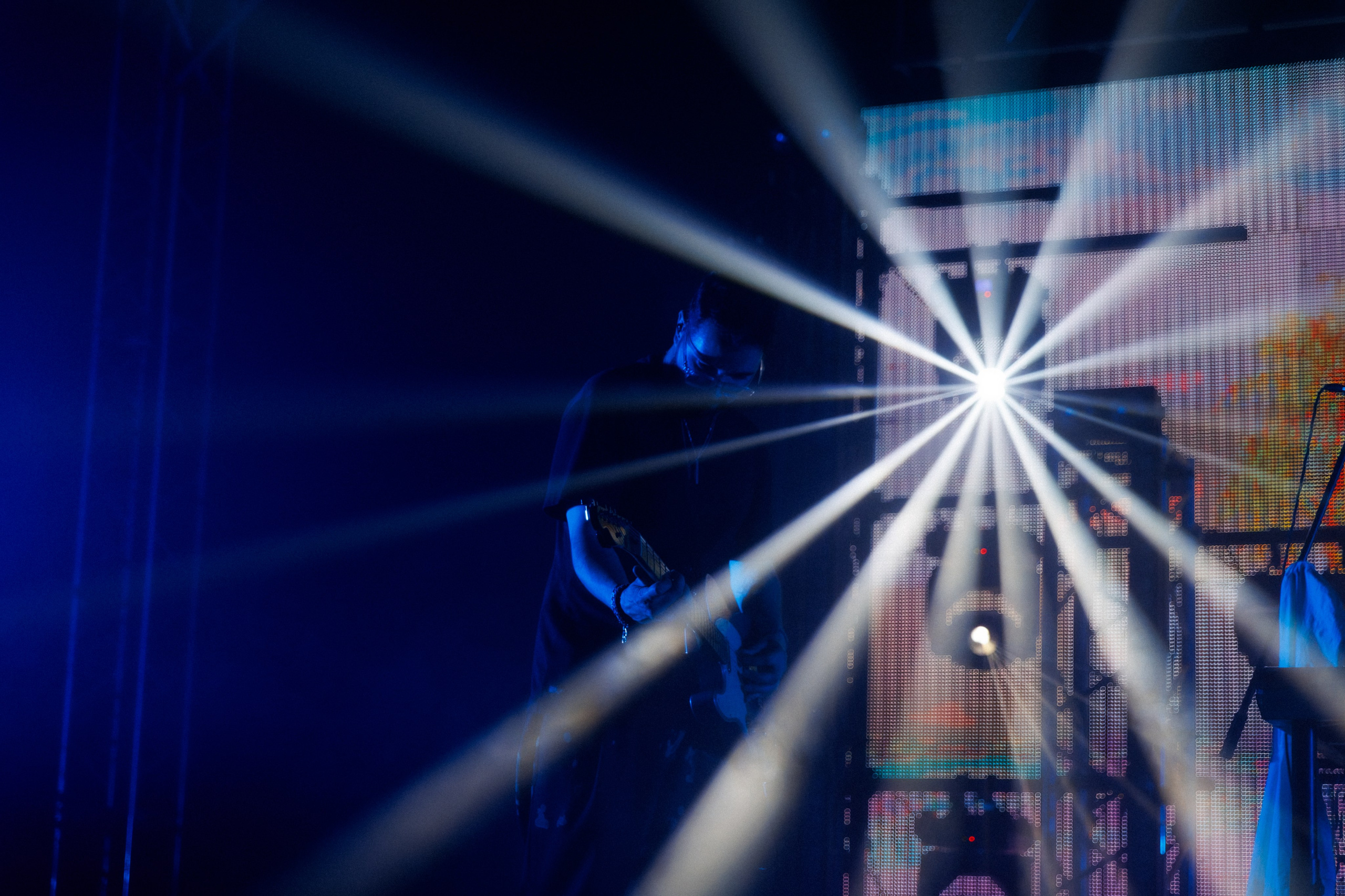 Фотоотчёт и репортаж с концерта группы GAYAZOV$ BROTHER$. Красильников Евгений — профессиональный фотограф в Ростове-на-Дону