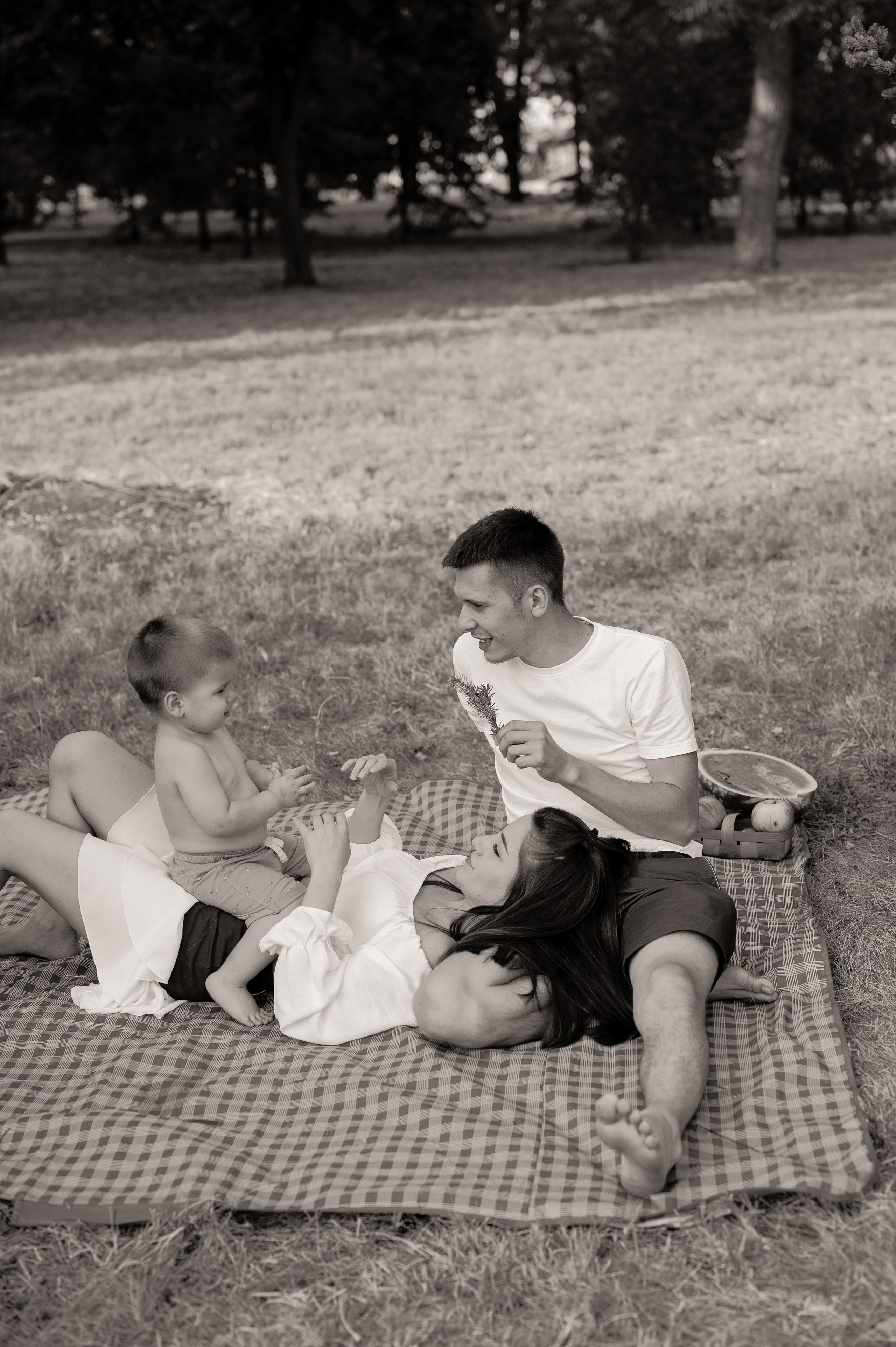 Летняя семейная фотосессия в парке. Свадебный и семейный фотограф в Краснодаре Алина Мельник