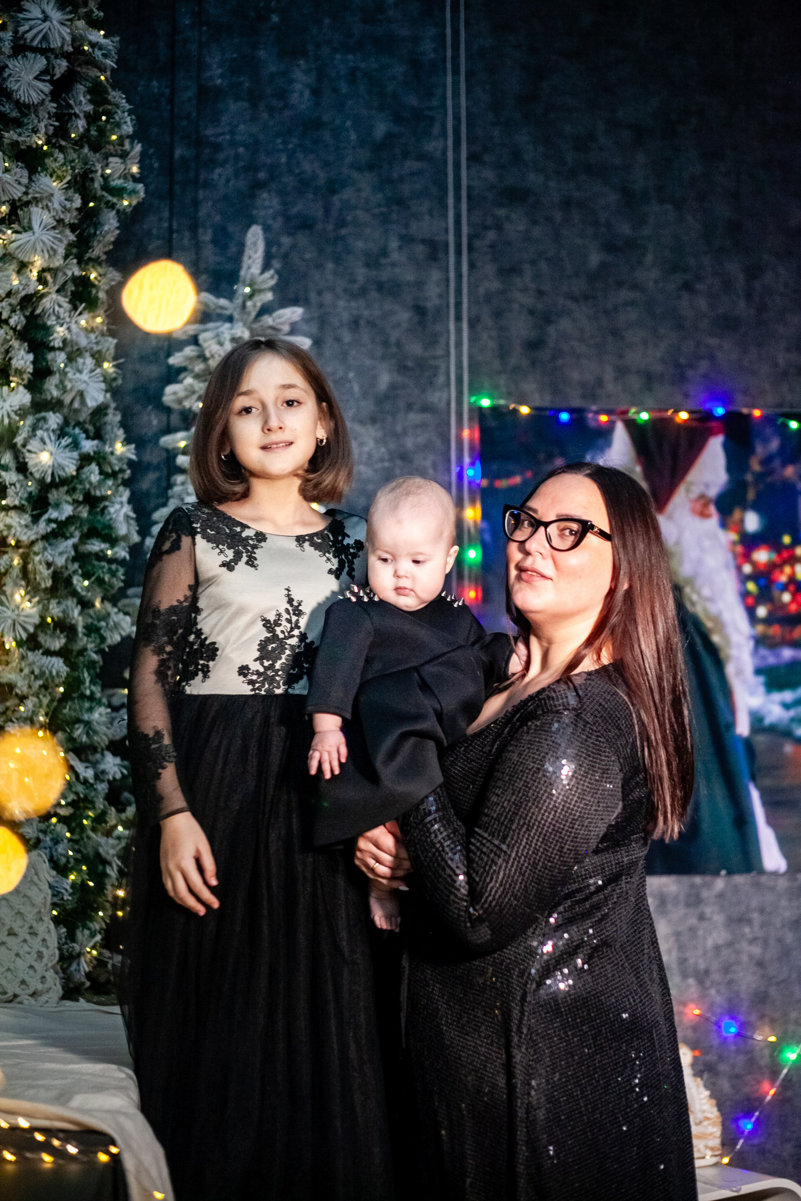 Ульяна и ее семья новый год 2024. Свадебный и семейный фотограф в Армавире