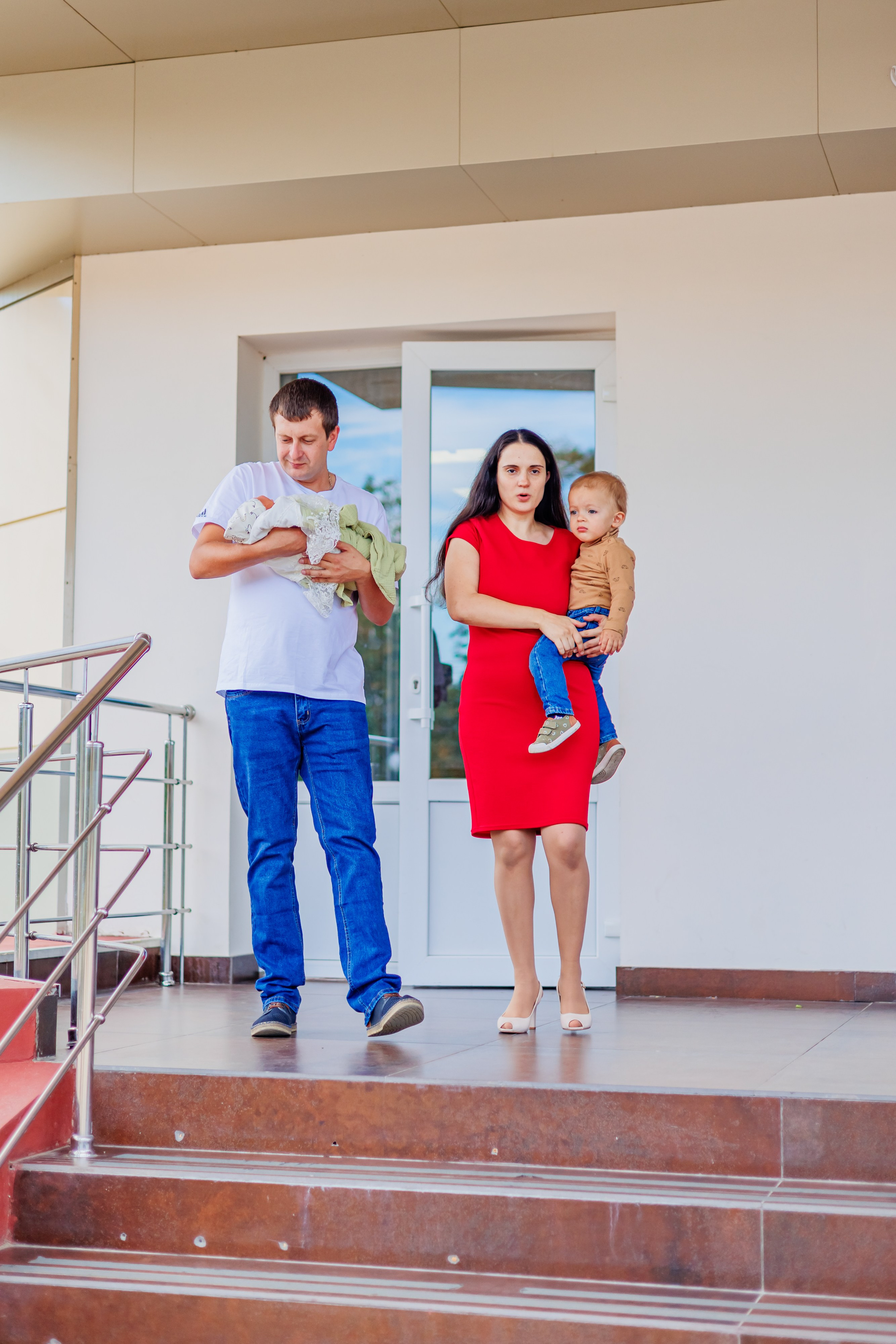 Выписка 25.09.24. Свадебный и семейный фотограф в Армавире