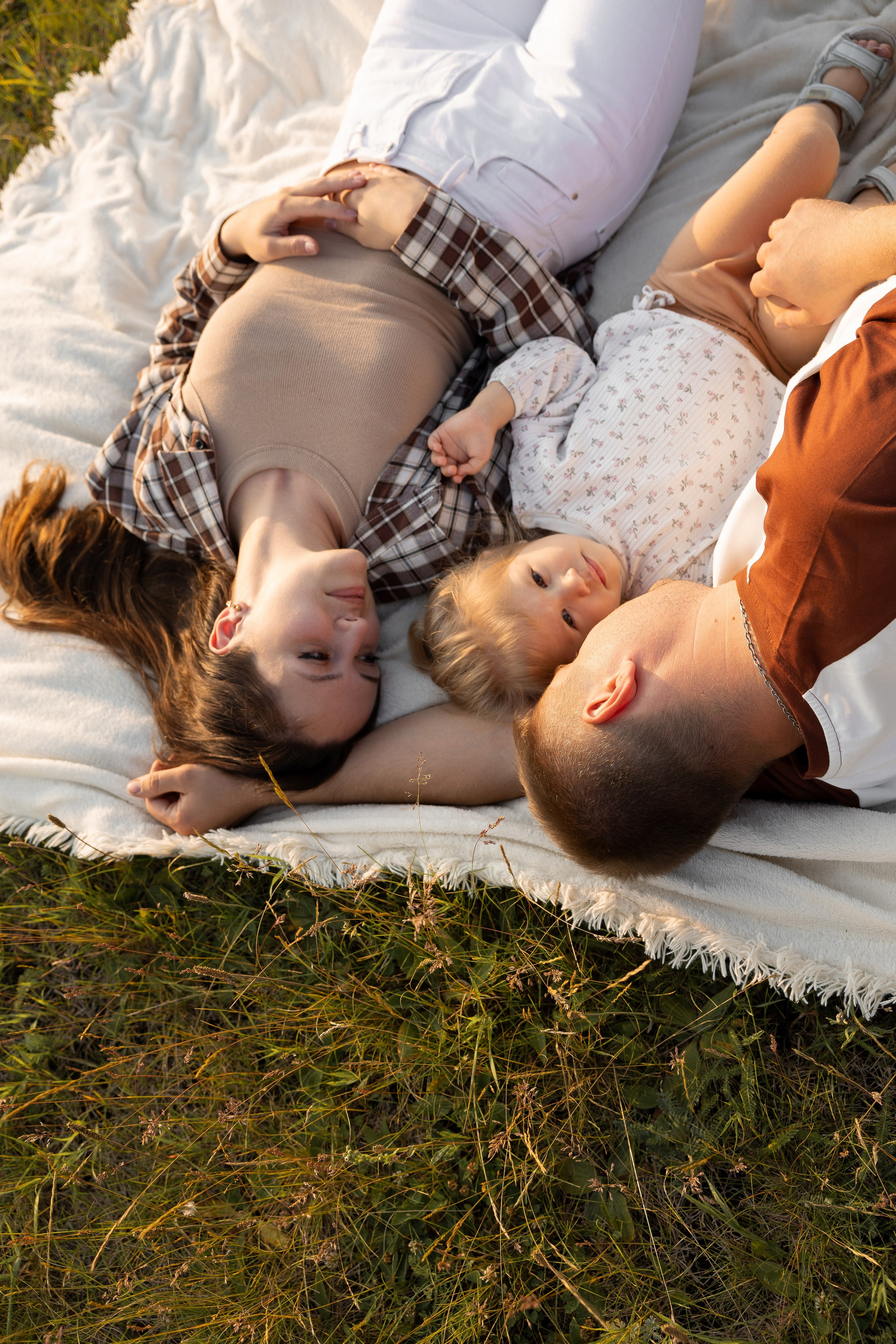 В поле. Семейный и свадебный фотограф в Челябинске Мария Леонтьева