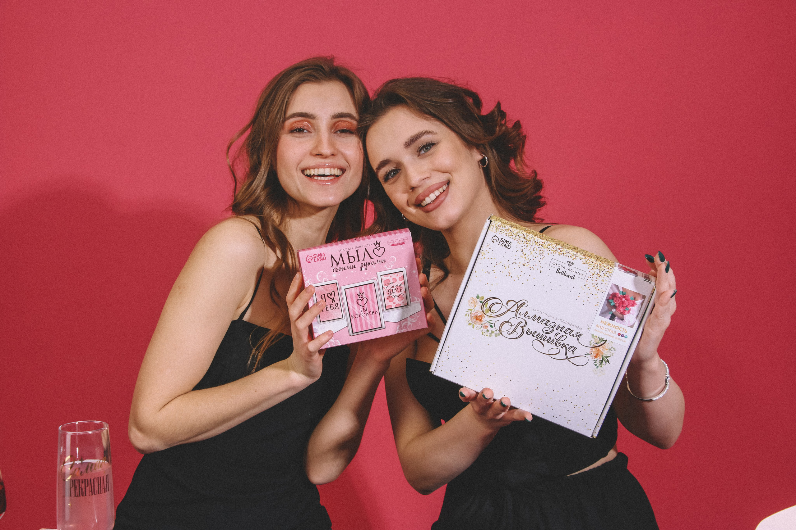 Разработки 8 марта. Фотограф для различных событий, проектов, маркетплейсов, сайтов и мероприятий в Екатеринбурге