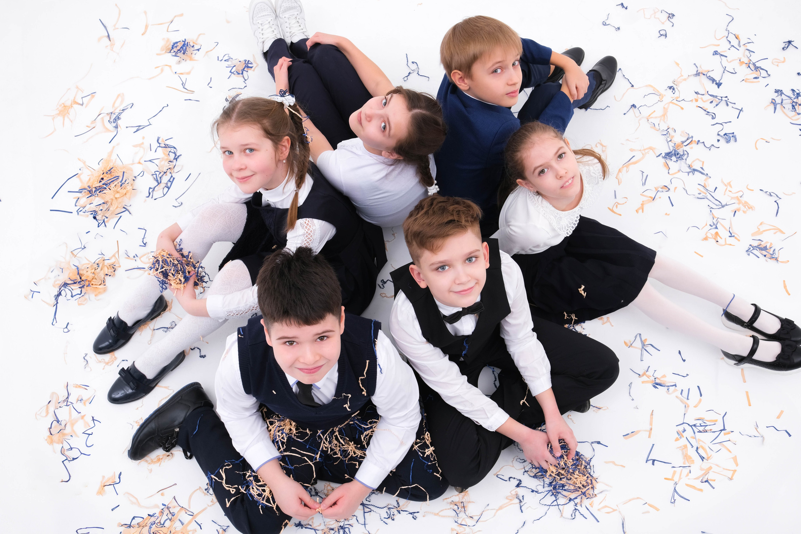 Групповые и общие фотографии. Оживающие выпускные альбомы в Москве и Московской области