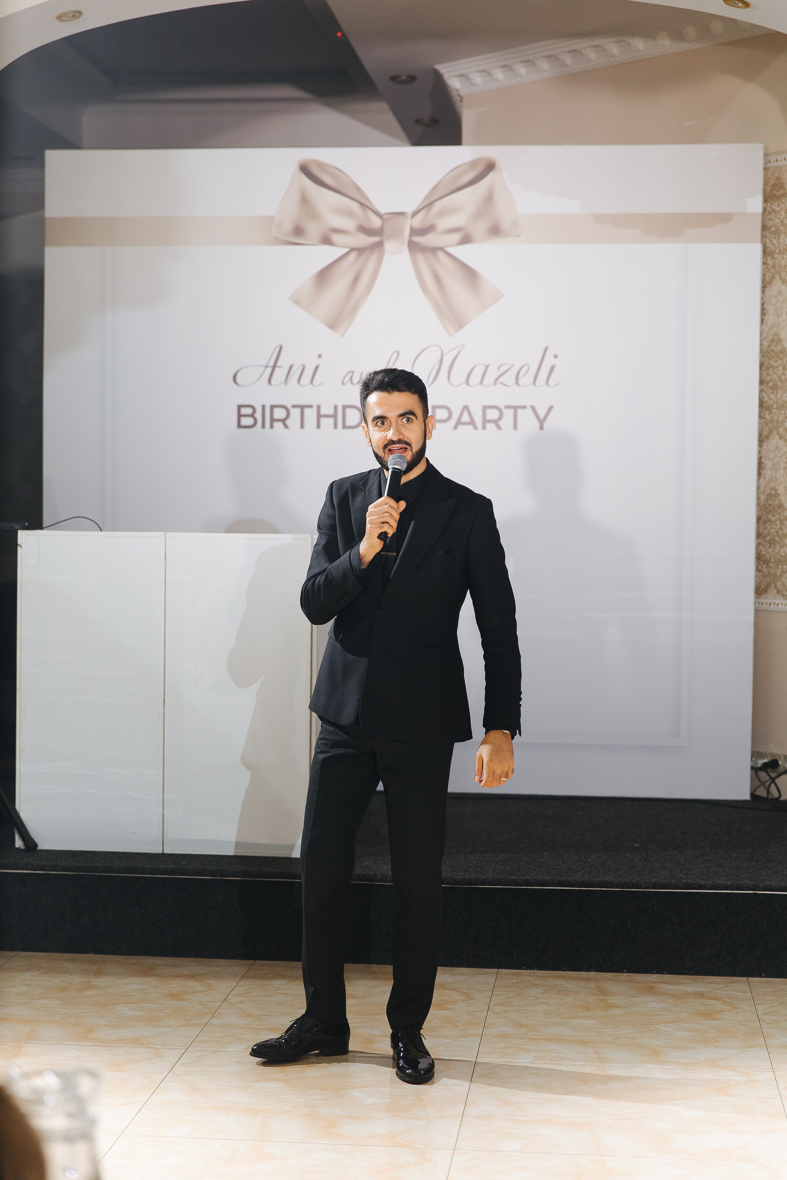 Ани и Назели. 35&5 День рождения, «Янтарь». Фотограф в Красноярске Надежда Воскресенская