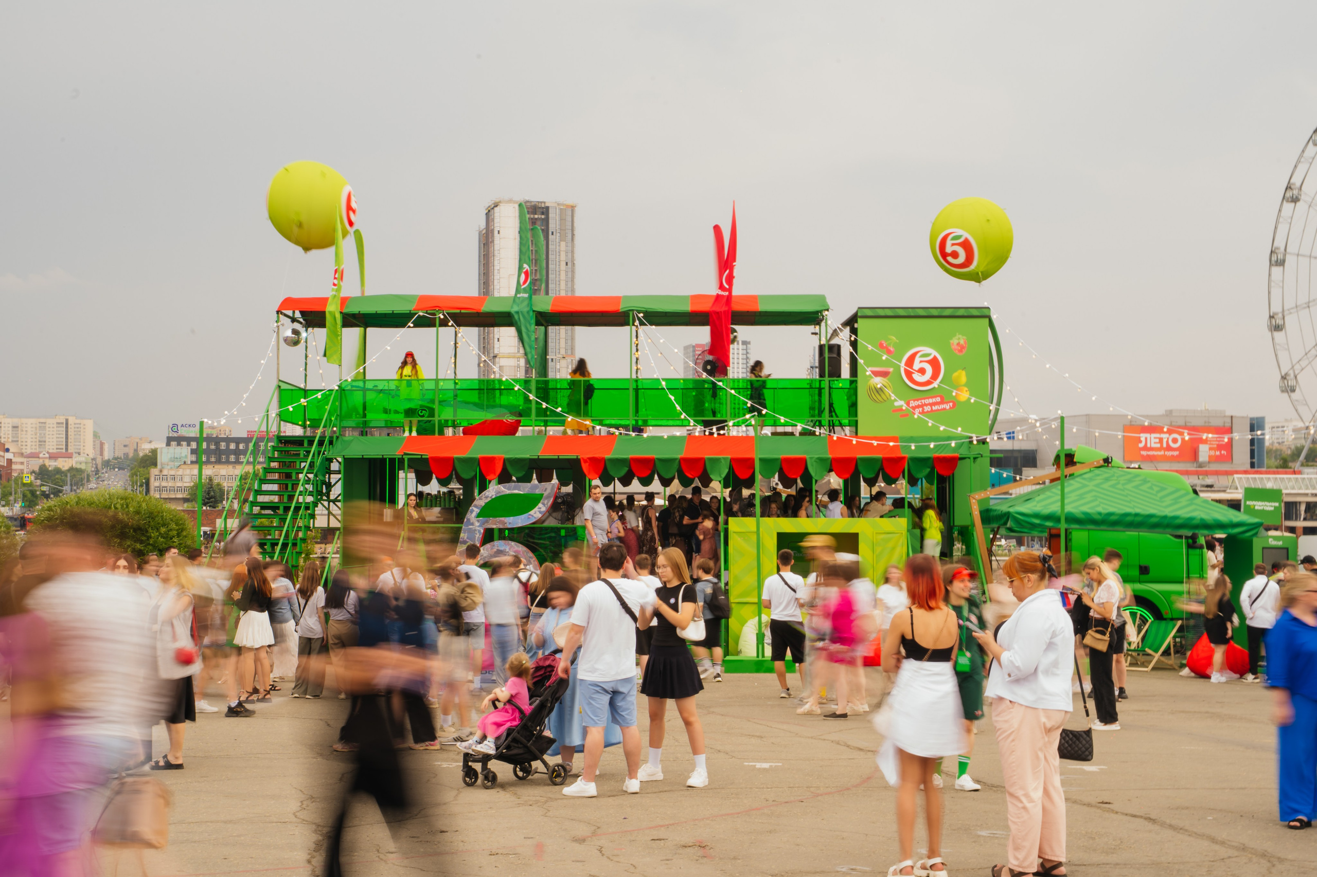 Пятерочка на VK фесте. Видеограф и Фотограф в Челябинске Ксения и Владимир Рюмины