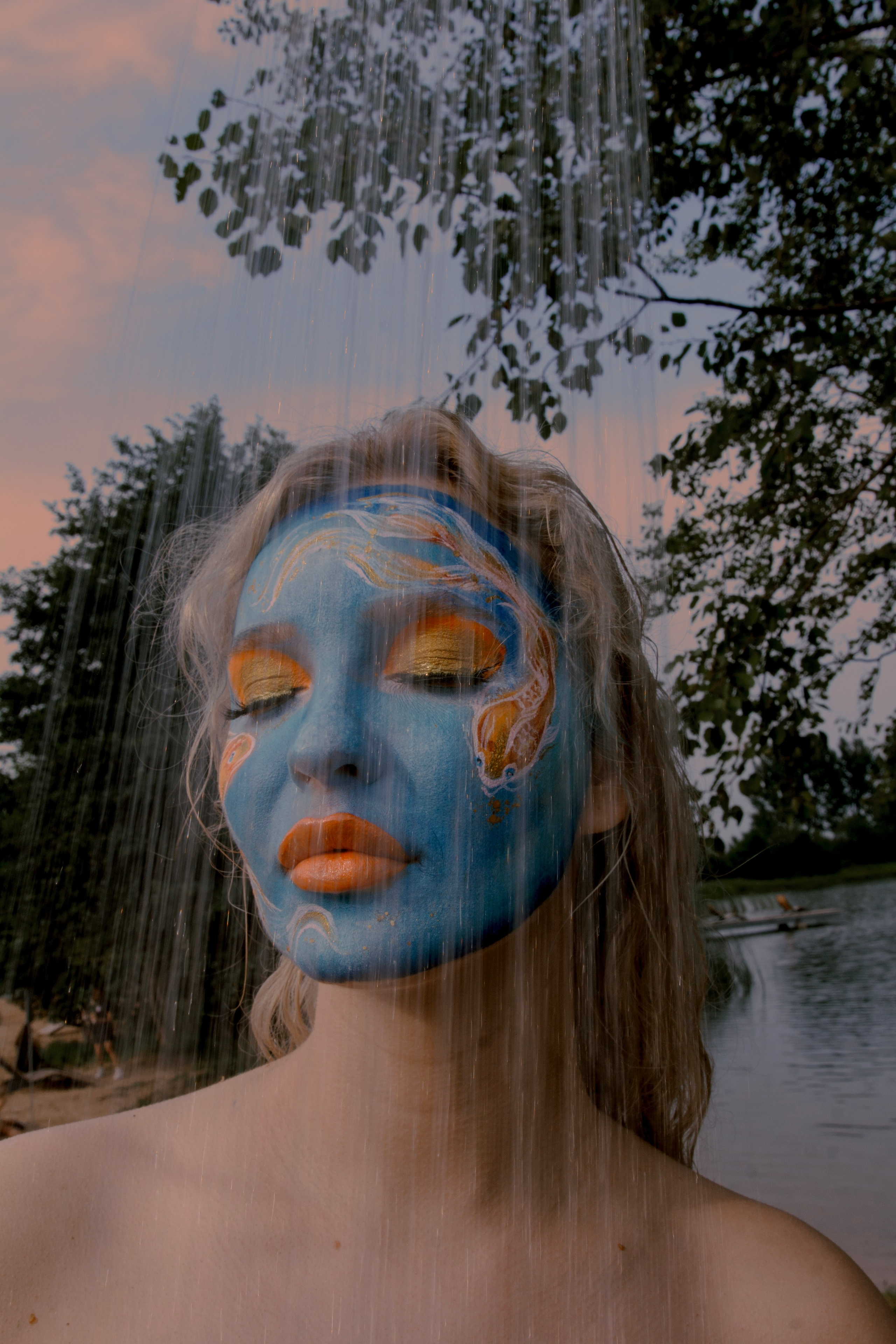 Золотая, ты как здесь оказалась?