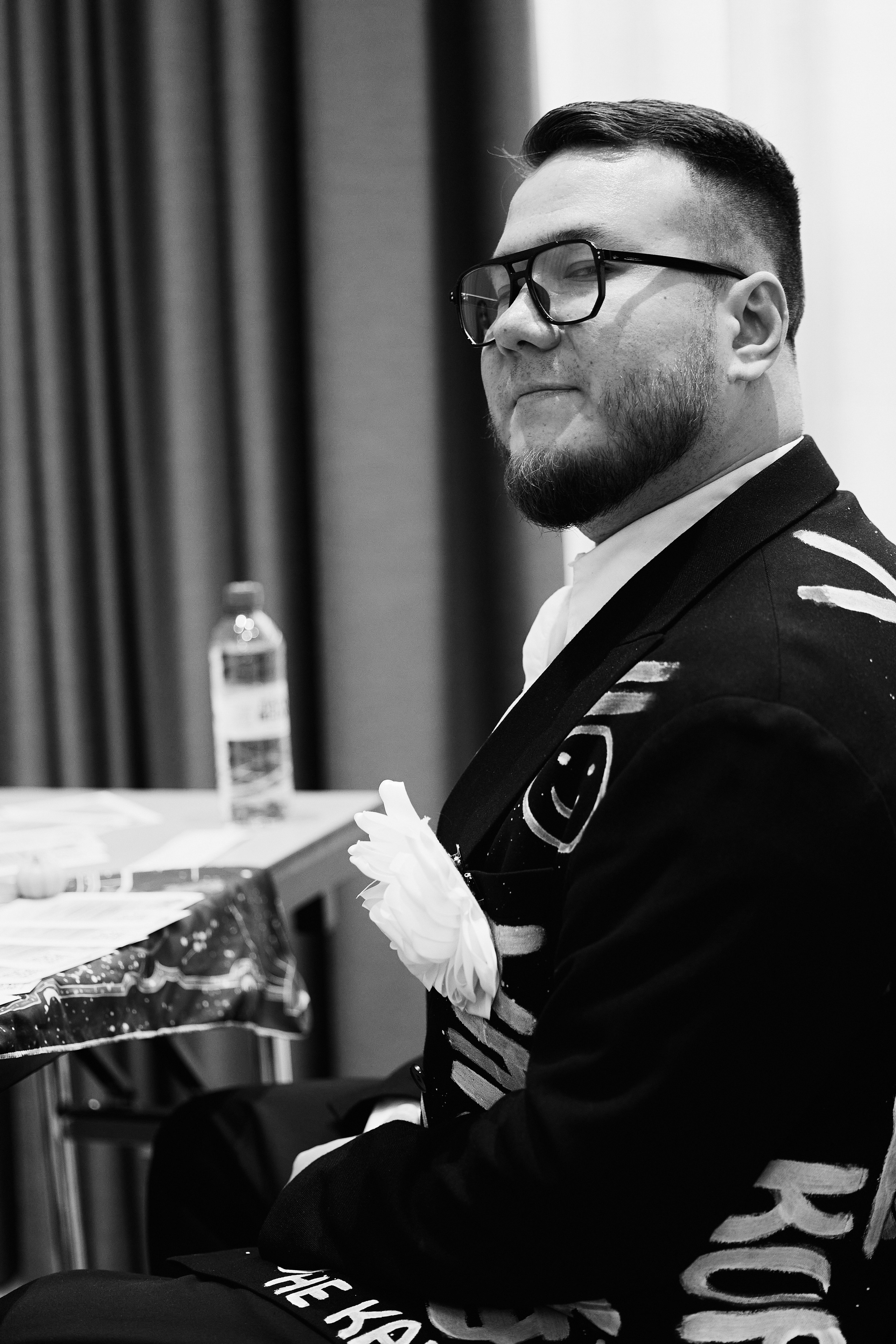 Современная женщина в Hilton 26.10. Свадебный репортажный фотограф краснодар максим дремов дрёмов фотосессия студия цена