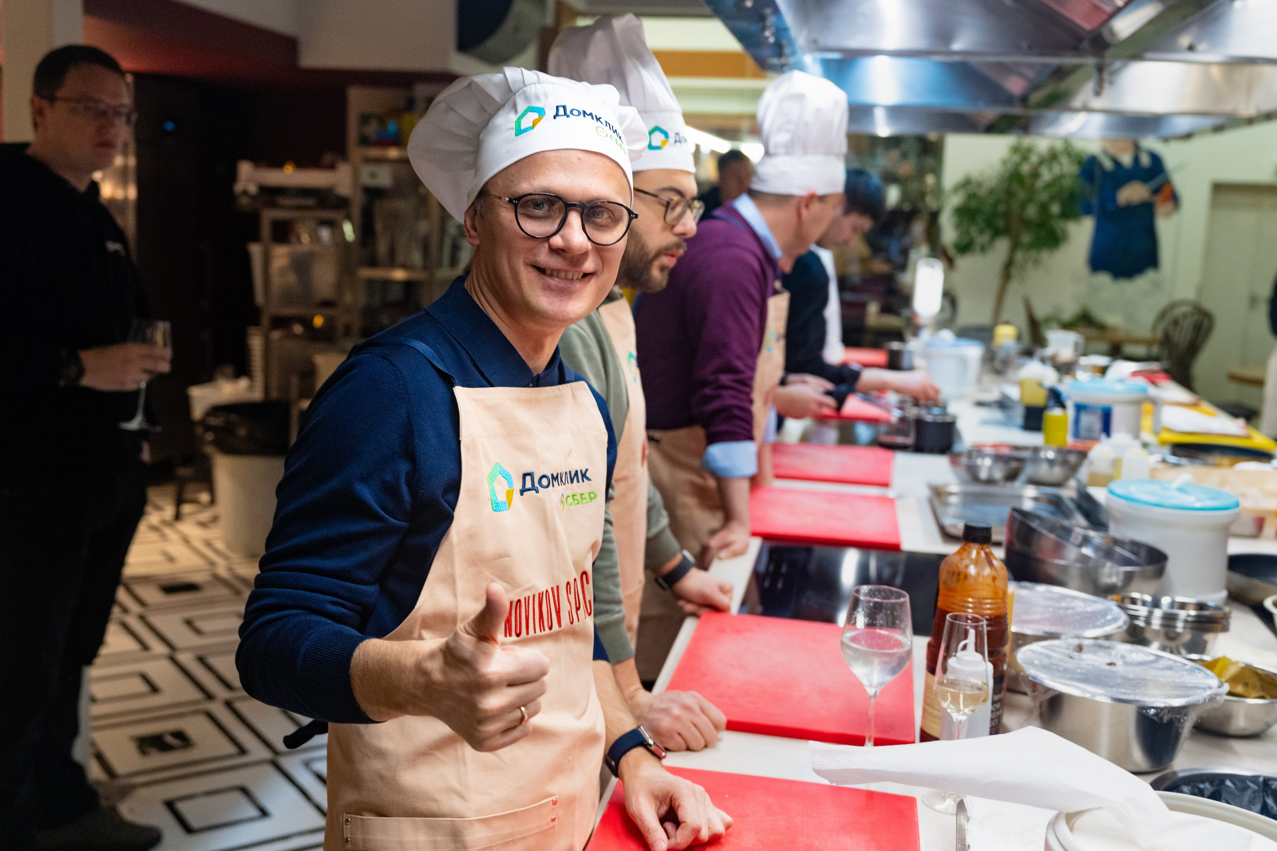 NOVIKOV SCHOOL — Умами зал. Фотограф Никита Комаров