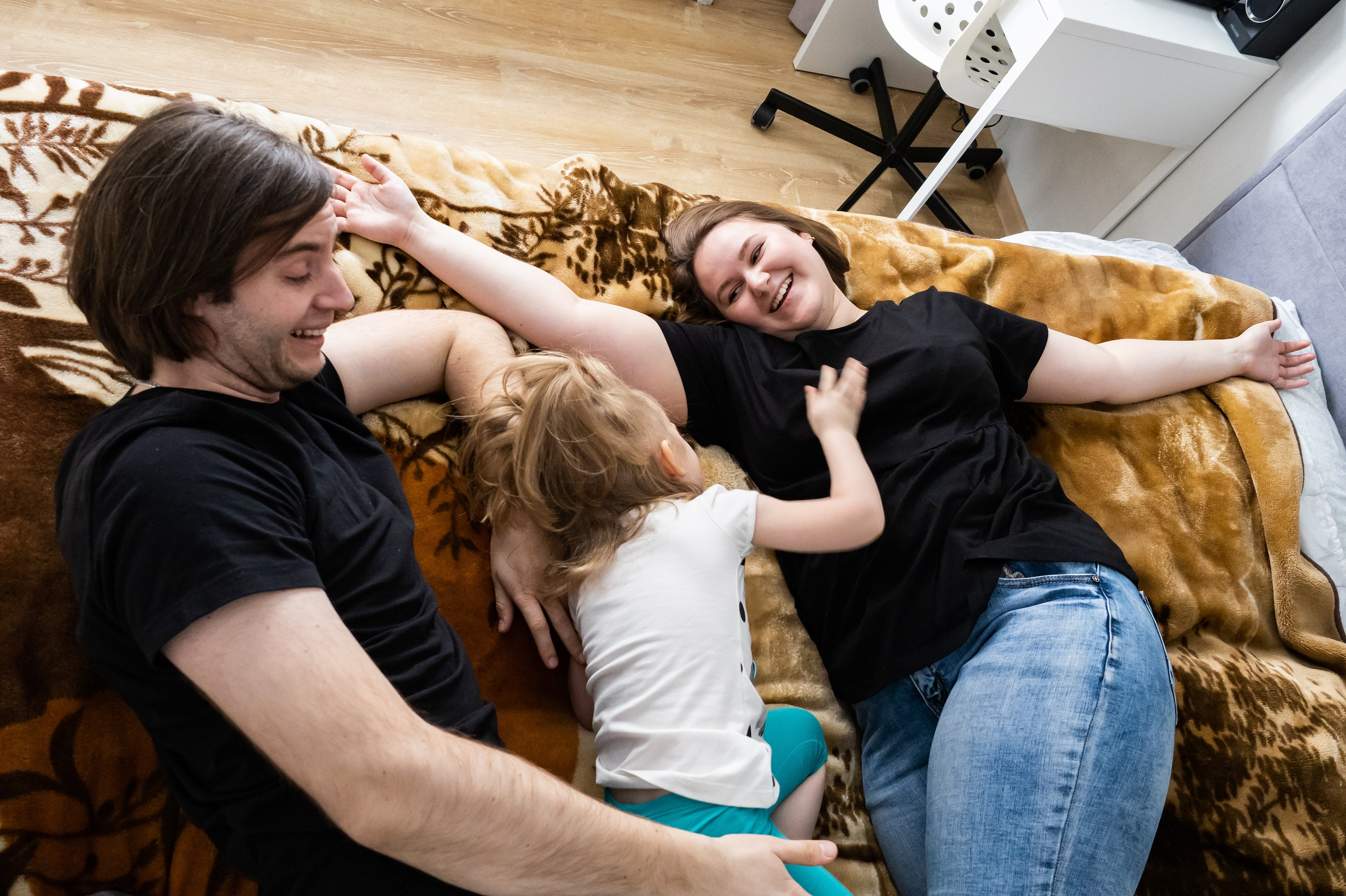 Саша, Лена, Варя. Репортажный, семейный и детский фотограф в Пензе и Заречном Арина Ермилова. Картины барельеф на заказ