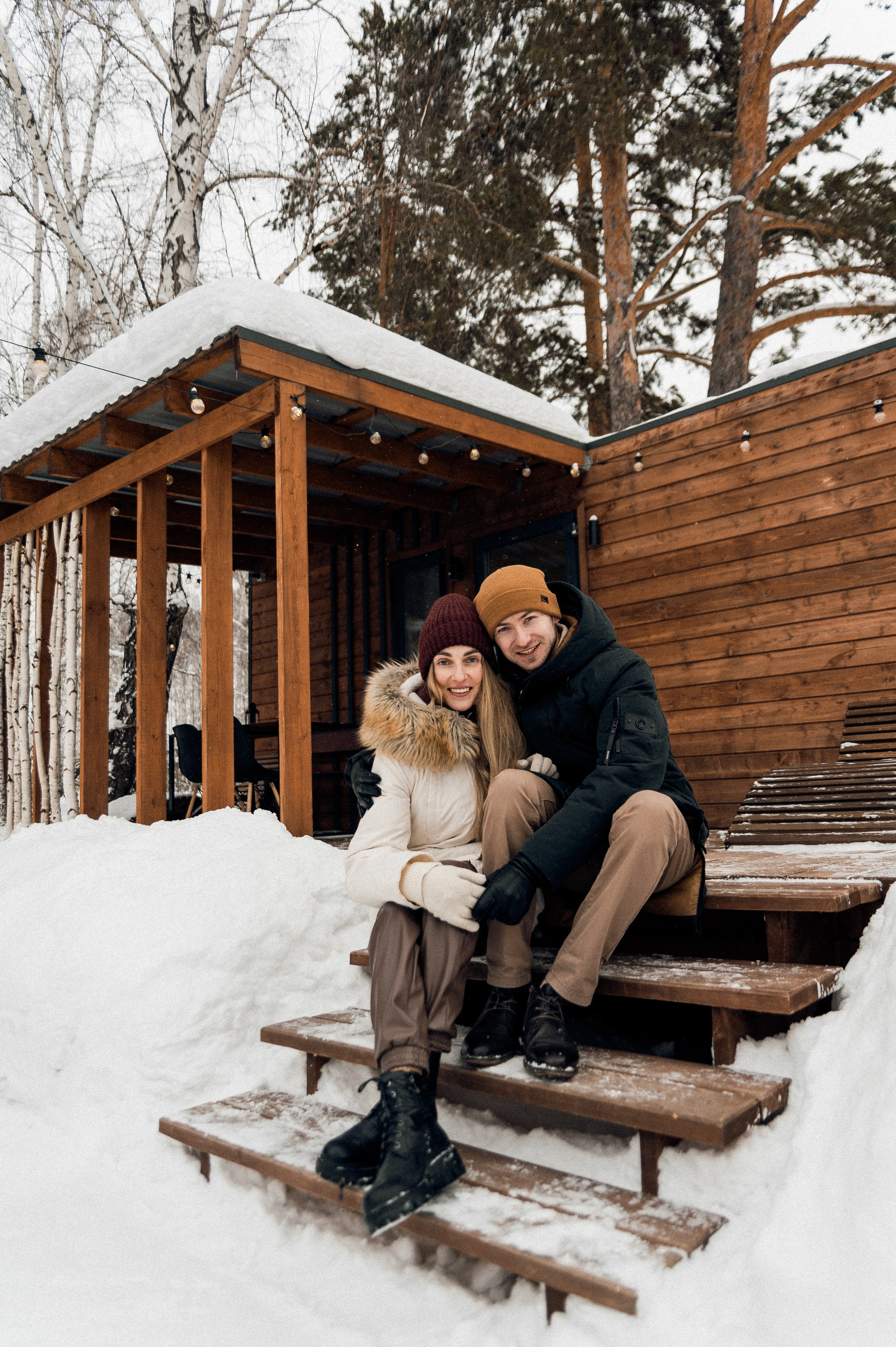 Тренды новогодних съемок 2025. Фотограф в Екатеринбурге Артём Зайнетдинов