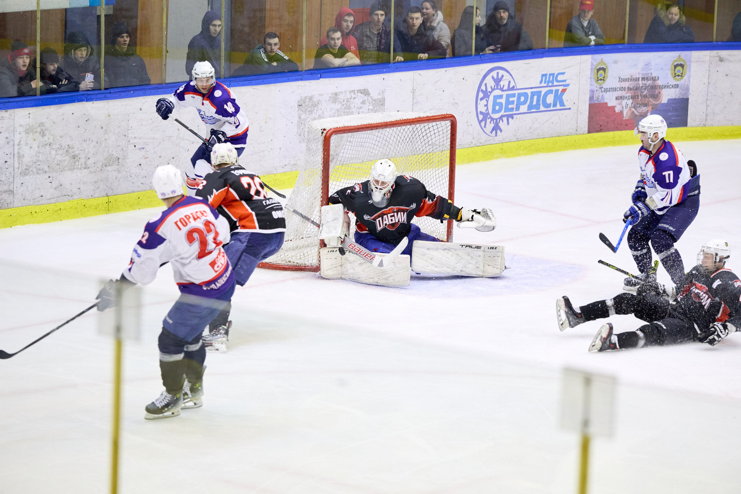 Хоккей. Кубок памяти Никиты Фаткулина. Финал. Фотограф в Новосибирске Алена Скокова