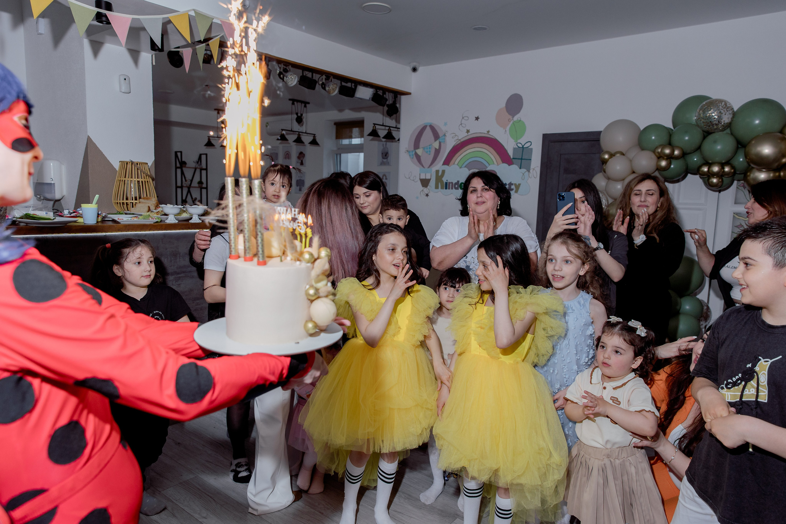 День рождения 10 лет Айдан & Фидан. Свадебный фотограф в Новосибирске Лидия Александровна