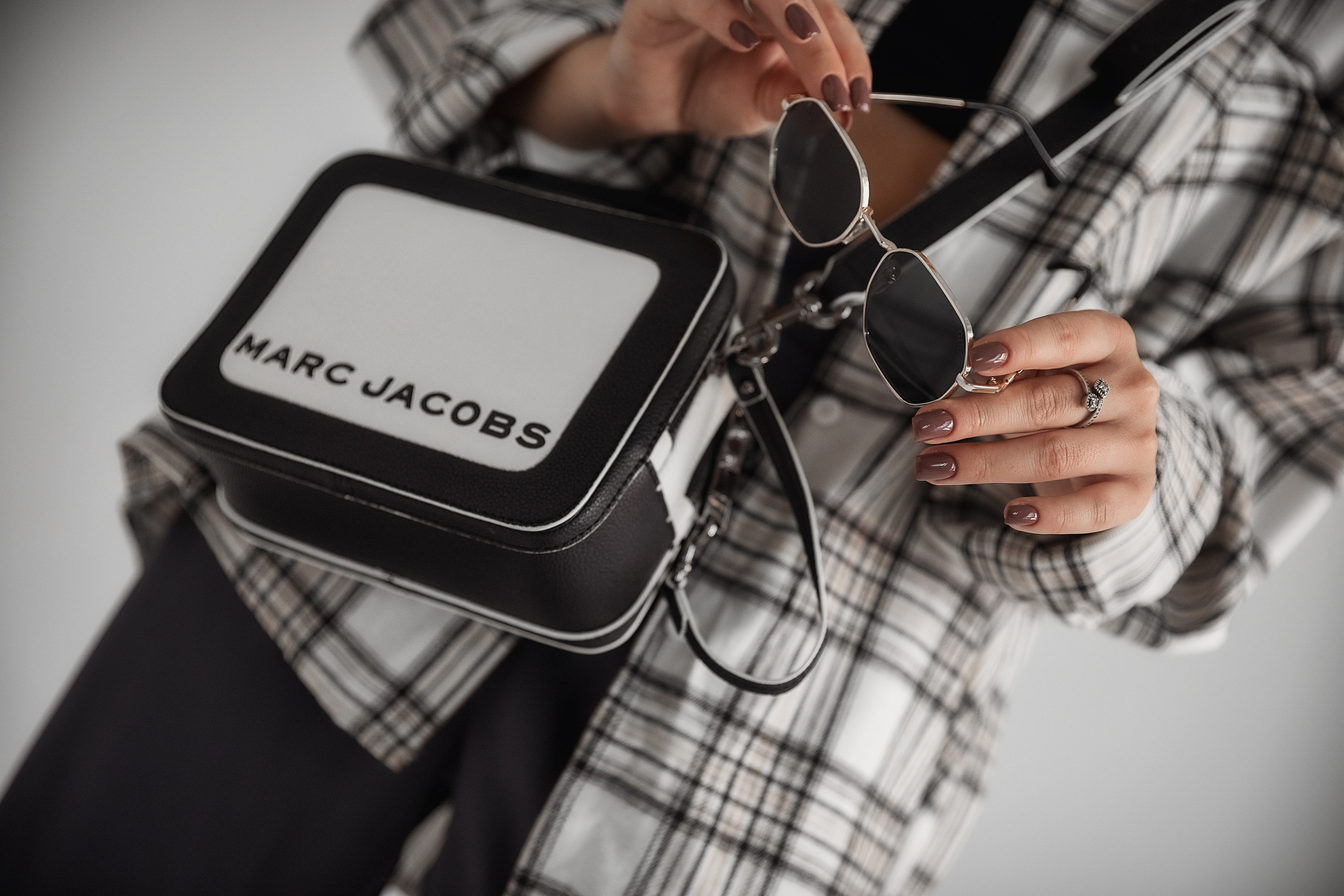 Рекламная фотография Москва | Контент для брендов | Предметная съемка. Фотограф брендов и бизнеса в Москве Алексей Сентюрин