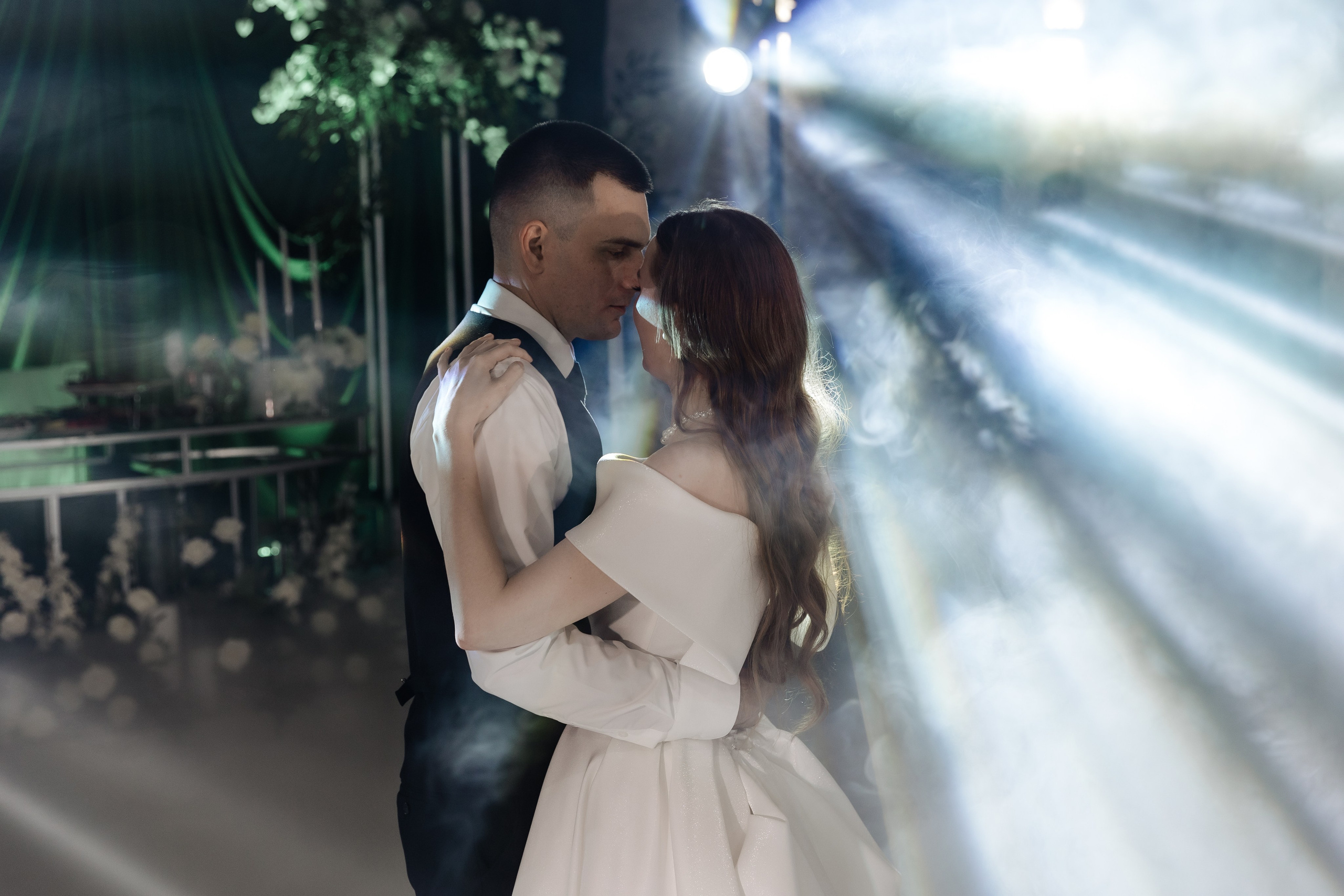 V & P. Фотограф Дзюба Марина. Свадебный фотограф