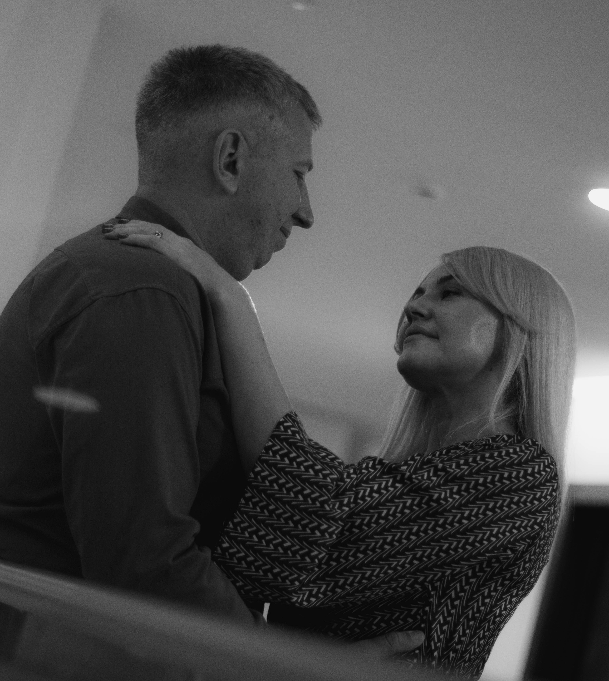 «Парящие чувства». Уличный фотограф Города N