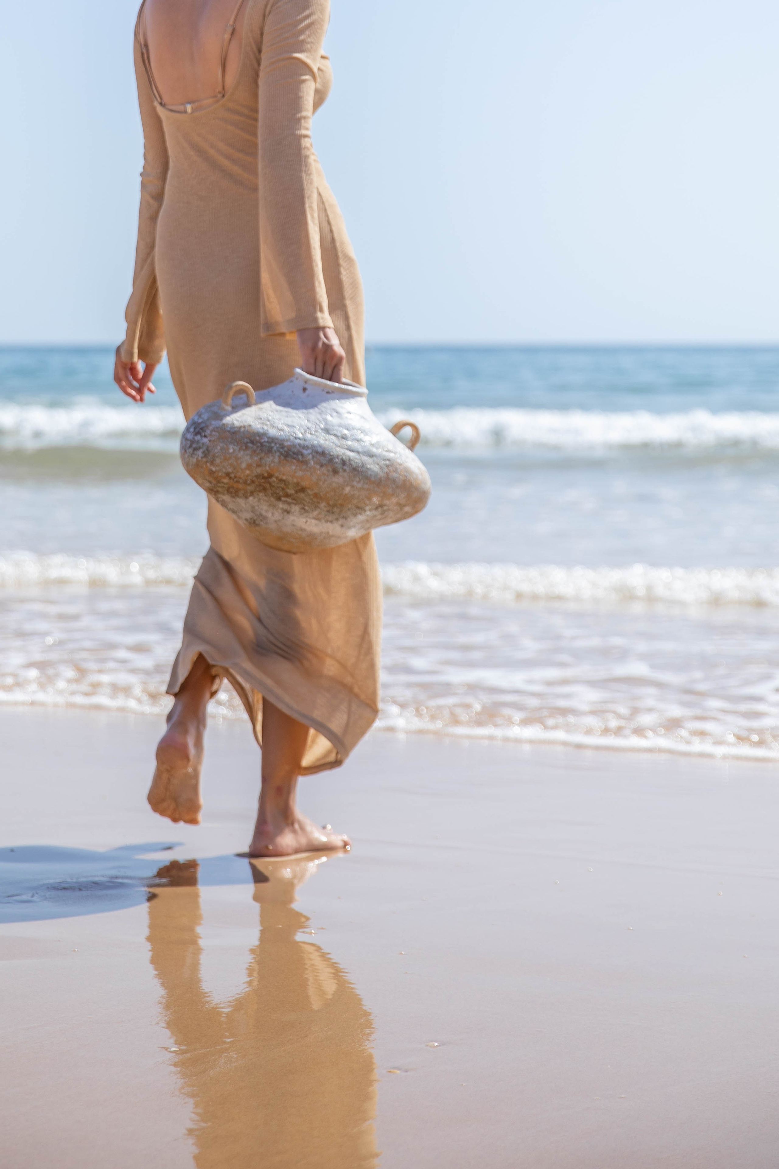 VAVA × Oksana Lomnova — A Creative Collaboration by the Ocean. Professional Photographer in Portugal. Oksana Lomnova