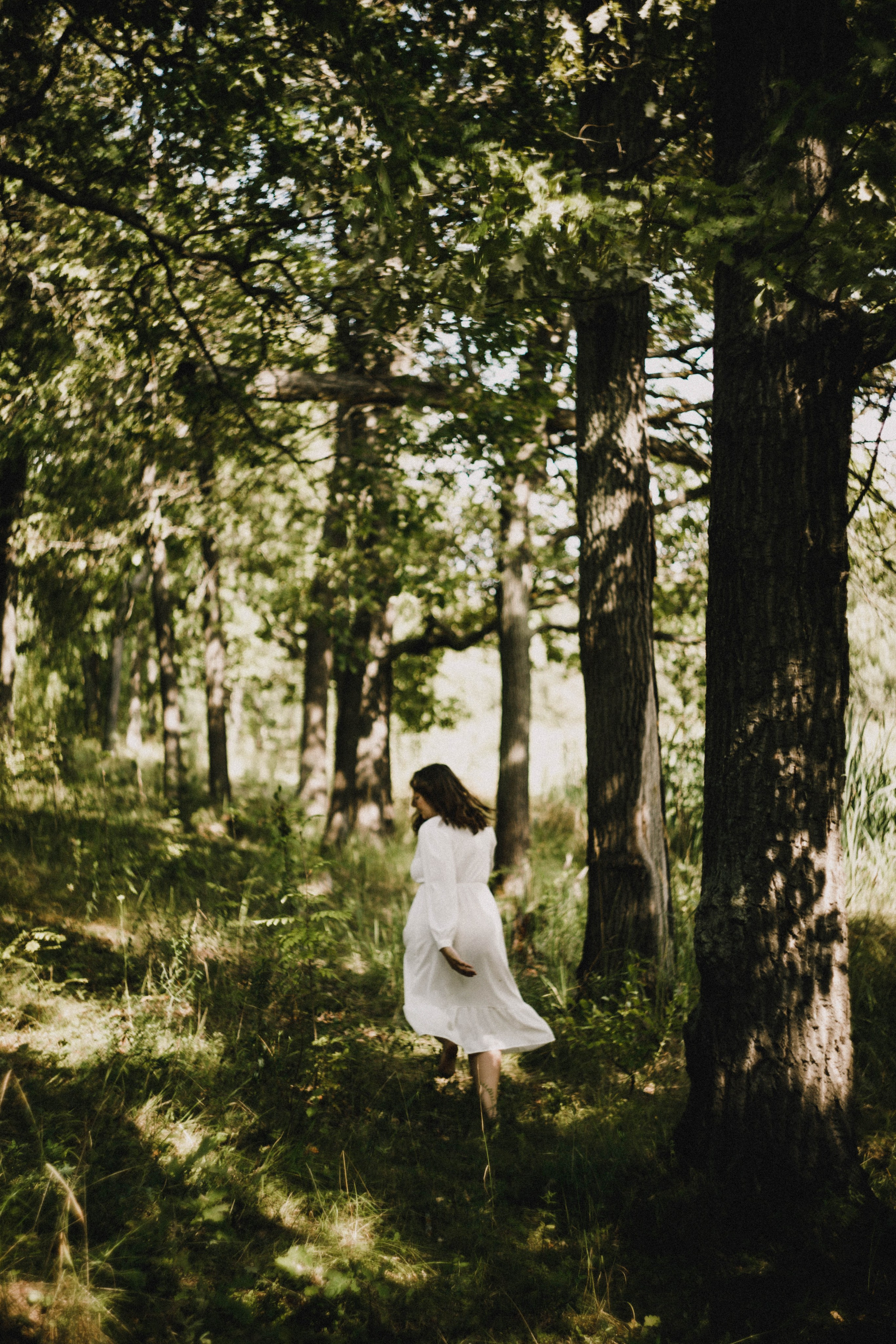 Даша. В тени дубов. Фотограф в Нижнем Новгороде