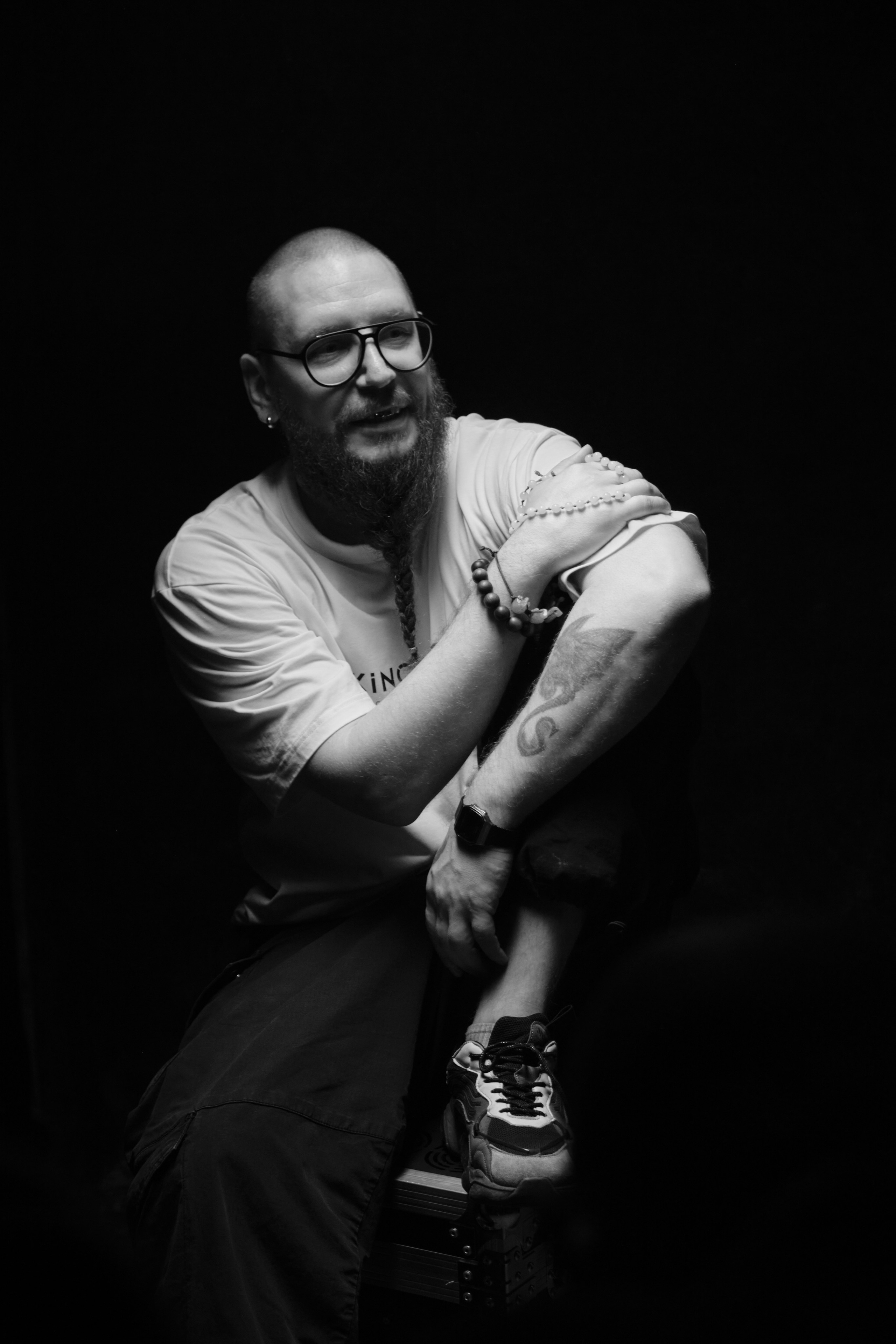 Мужской портрет со студийным светом. IS — Игорь Сержант | Фотография и рисунок