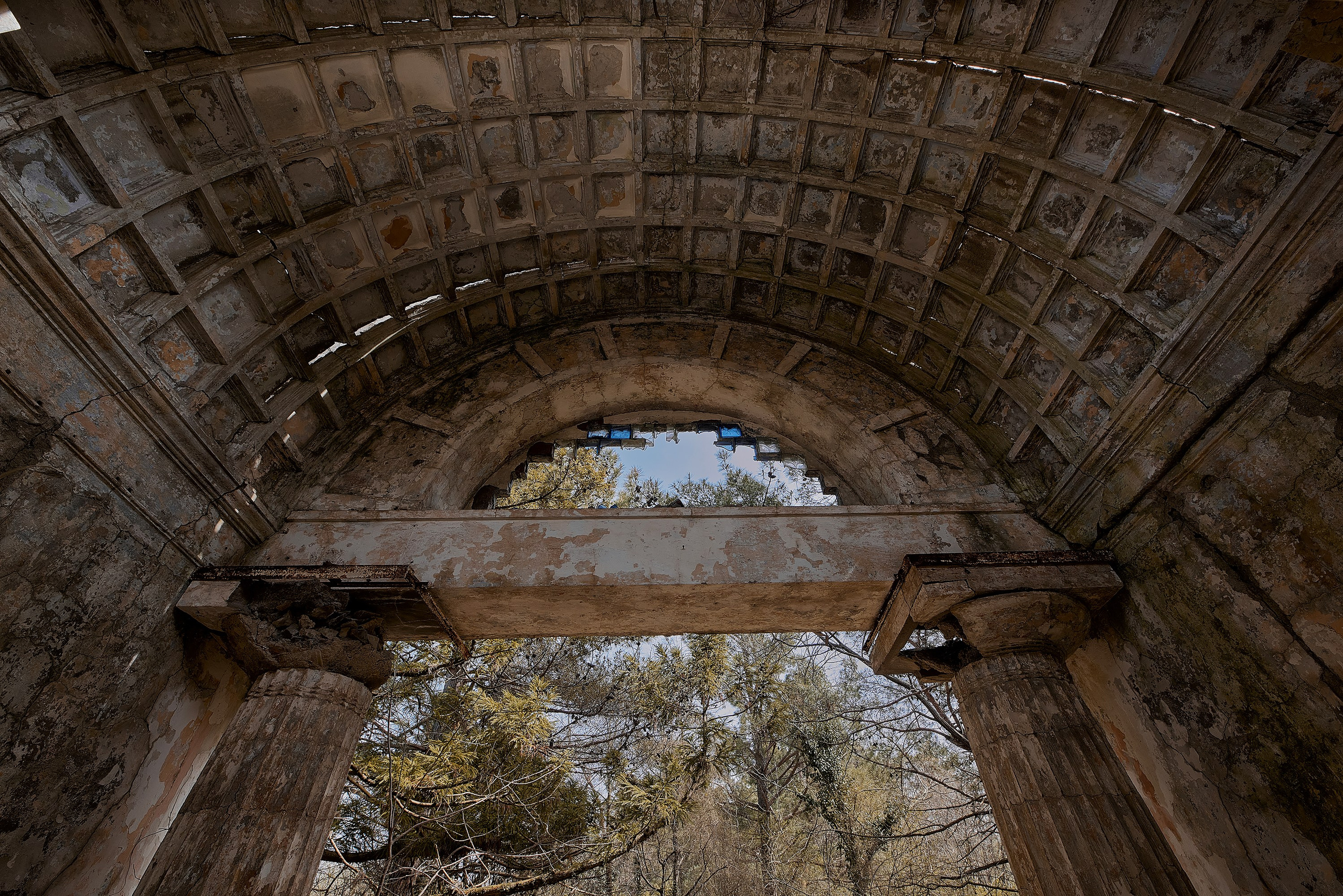 развалины дачи писателя Суворина, п. Ольгинка