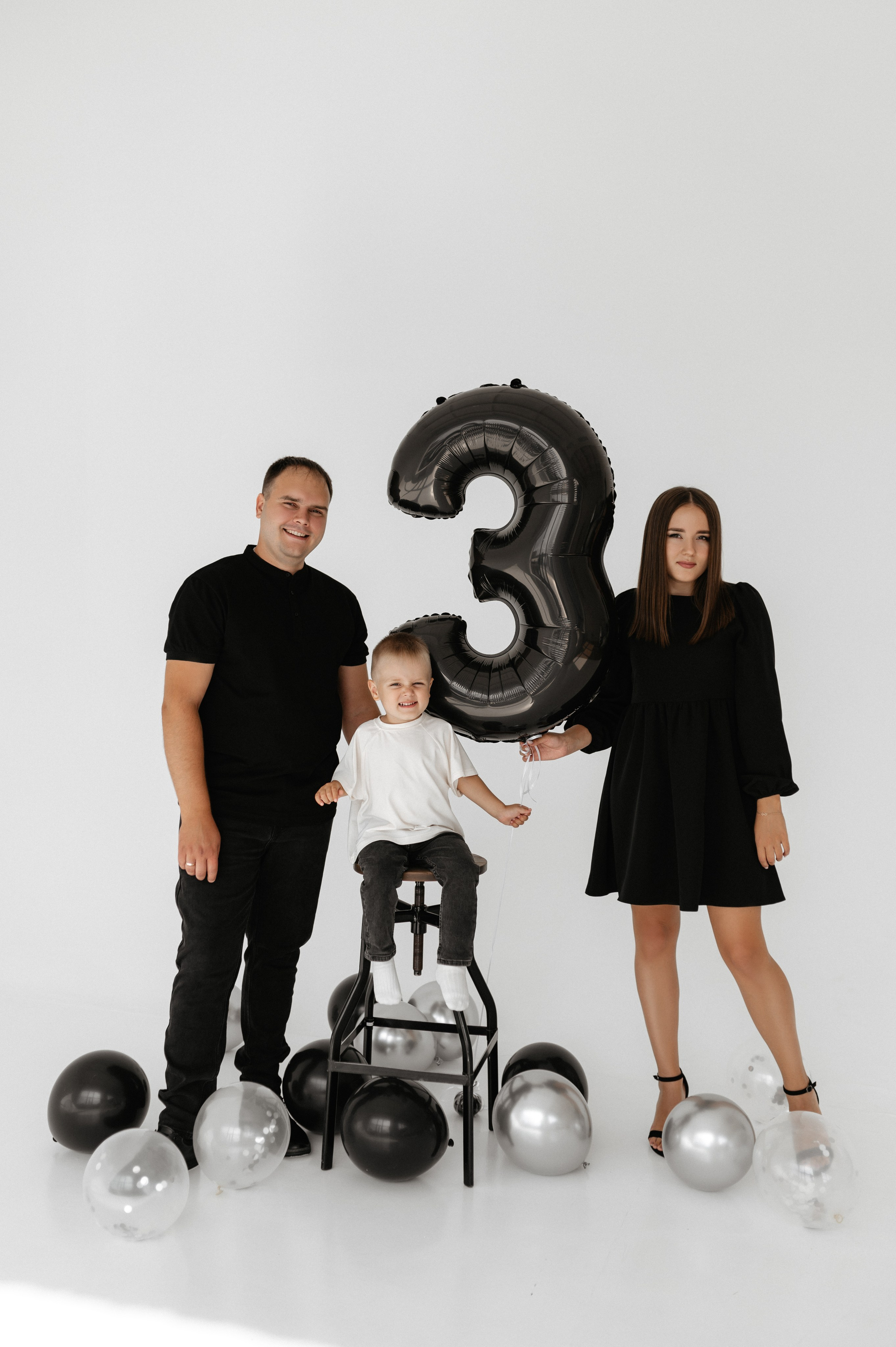 Детский black ДР в студии. Главная