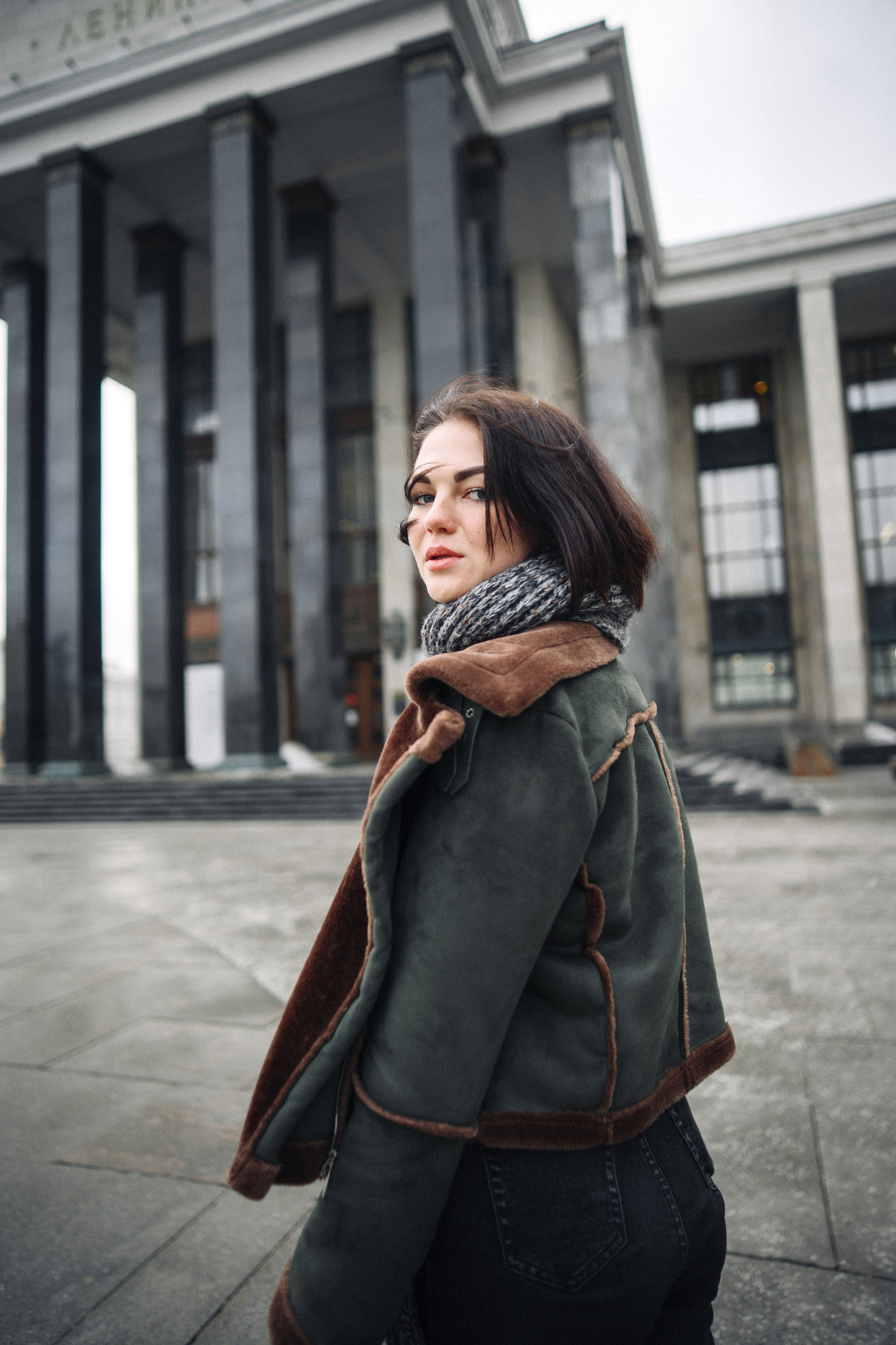 Влада улица