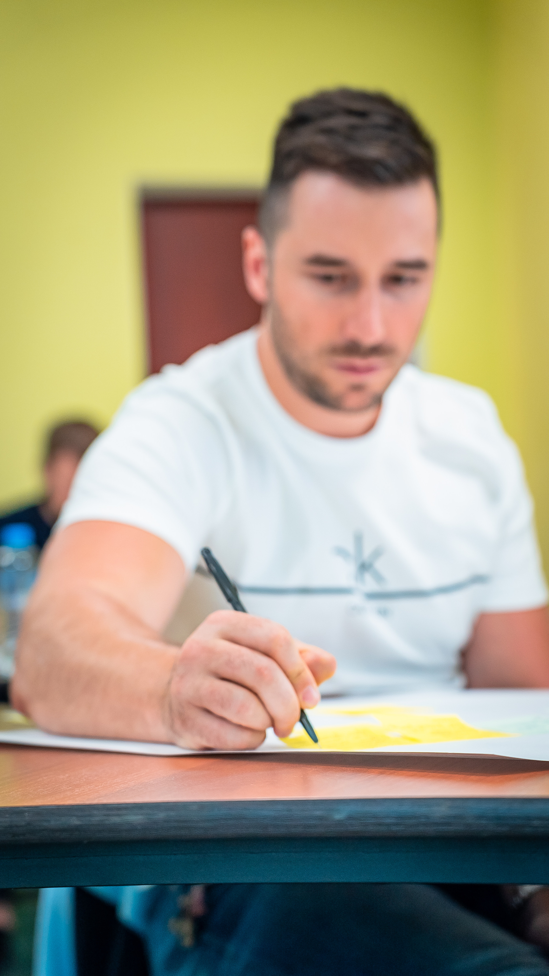 Бизнес тренинг Дениса Шешукова