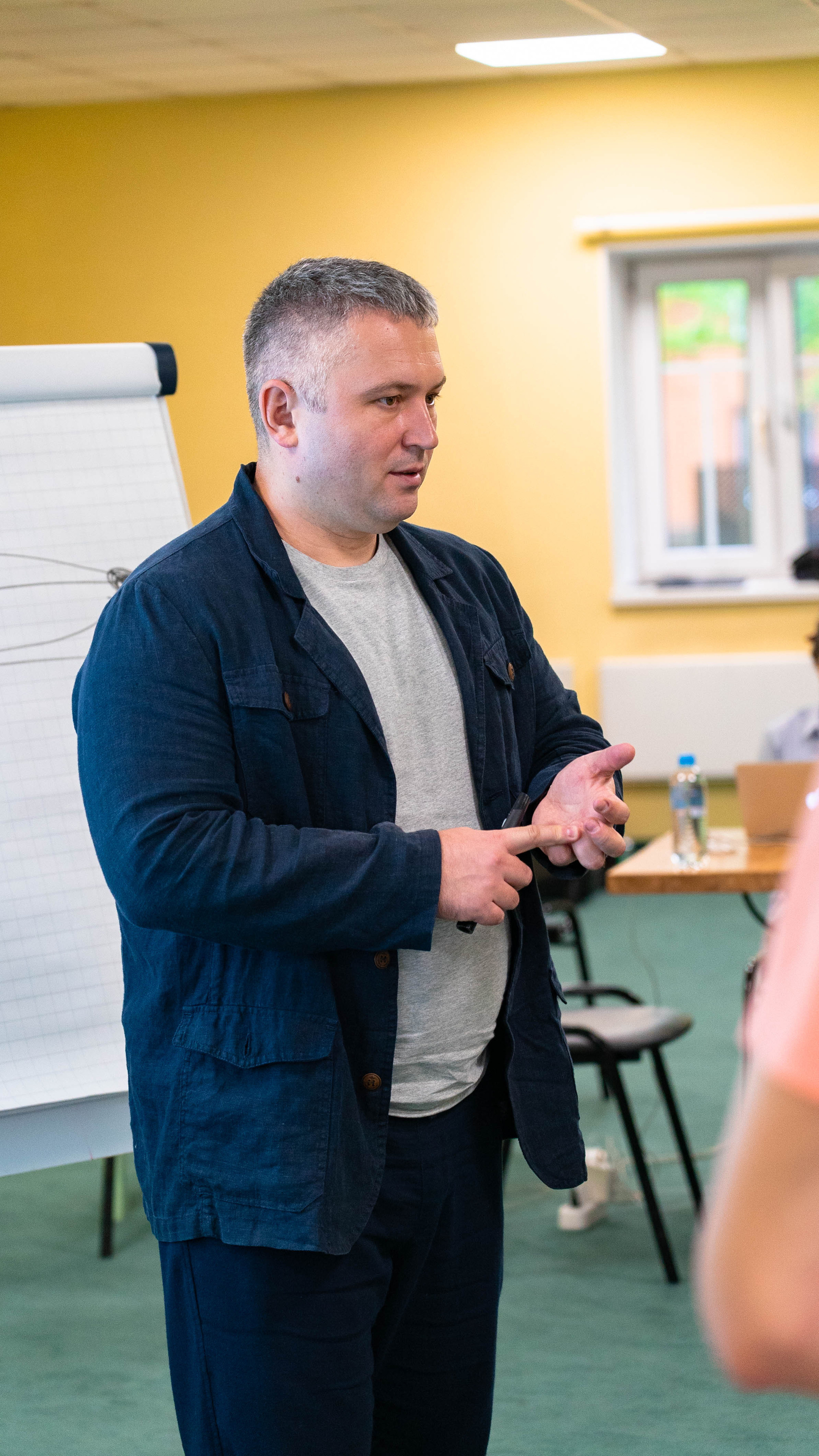 Бизнес тренинг Дениса Шешукова