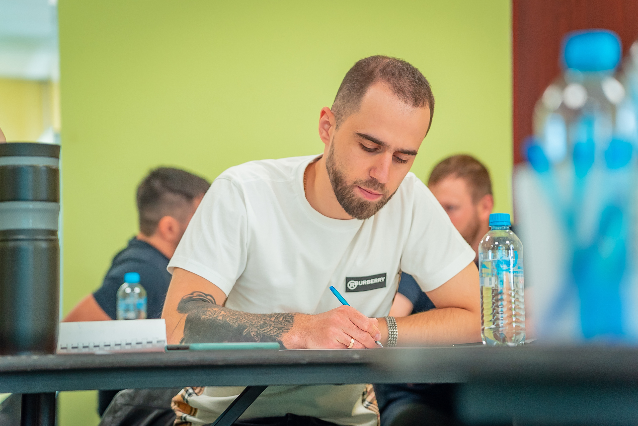 Бизнес тренинг Дениса Шешукова