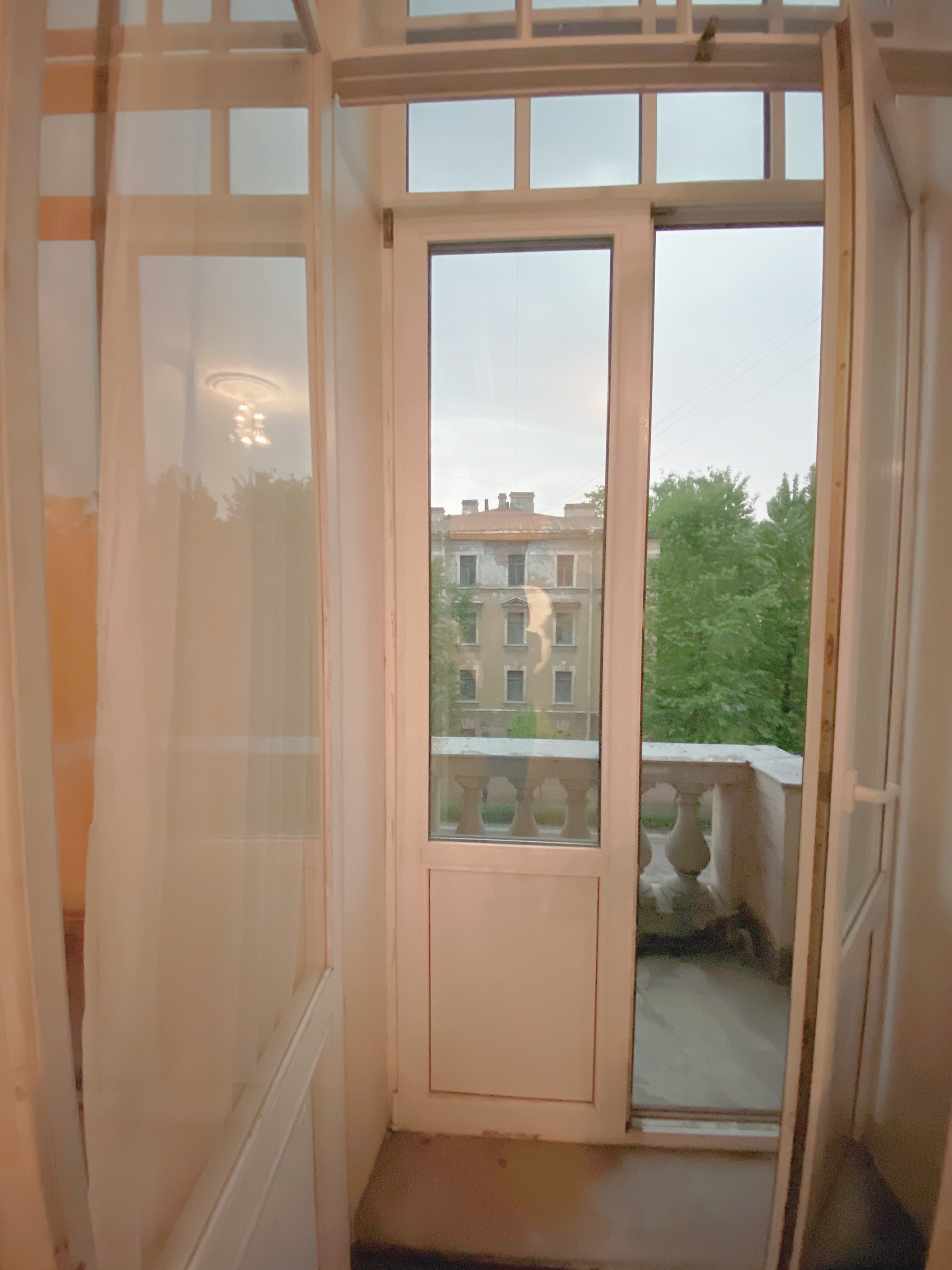 Mercury. Lipartiia Elena — Lyrics in Saint-Petersburg