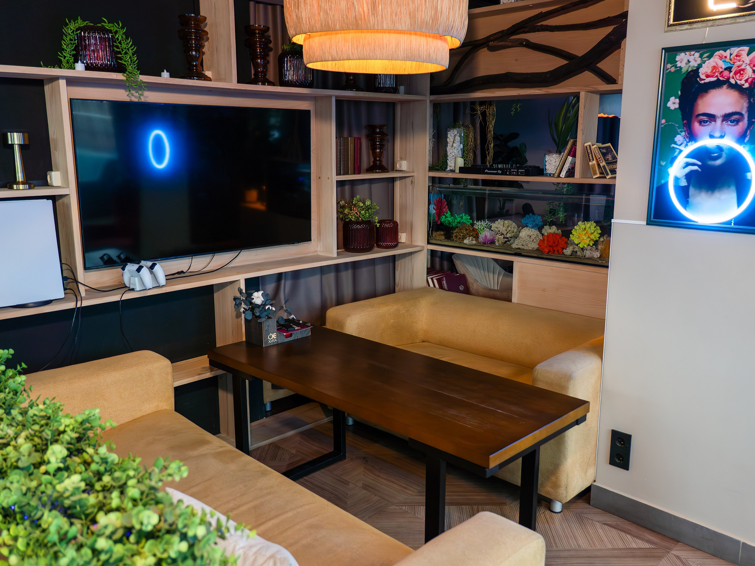 Фотографии заведения One Hookah. JOHNNY SOLOVEV VISION