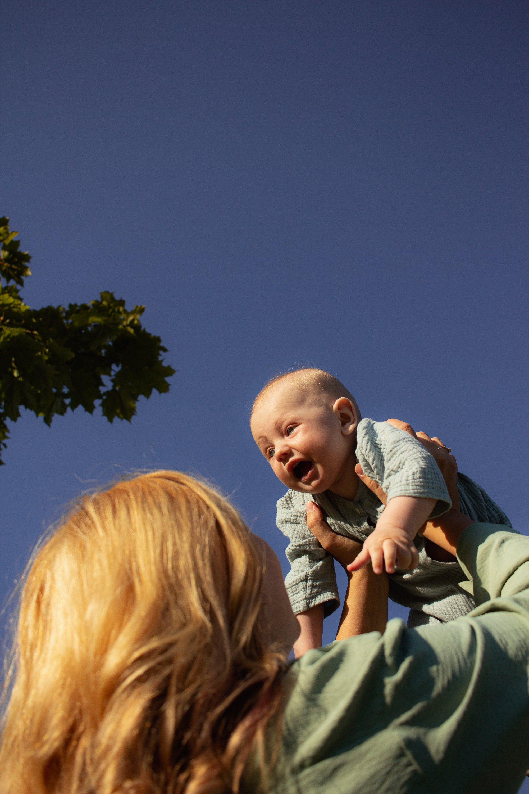 Наташа с малышом. Фотограф Великий Новгород Татьяна Чиглинцева