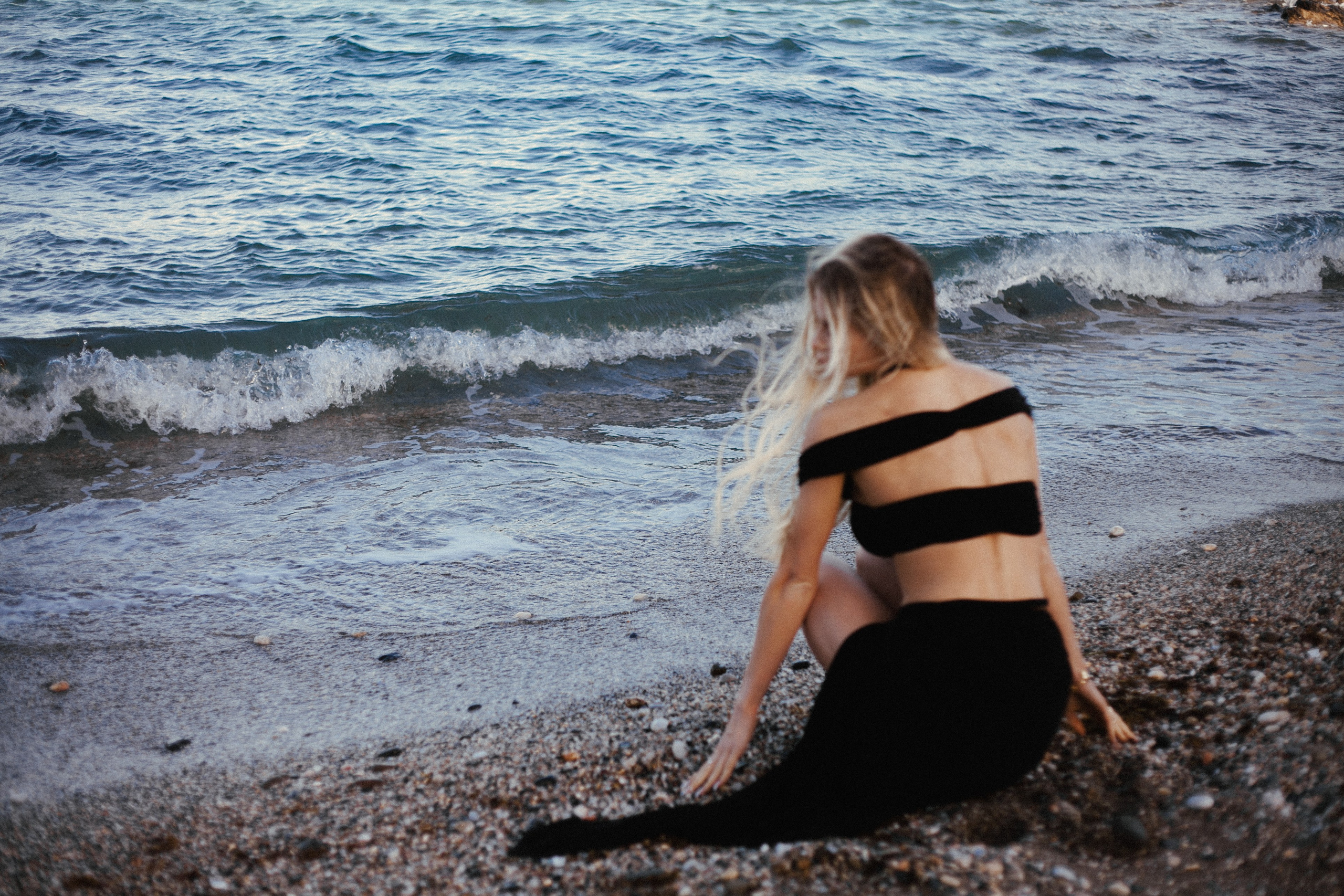 Alena & Black stones. ANNA KUDRINA PHOTOGRAPHY Russia