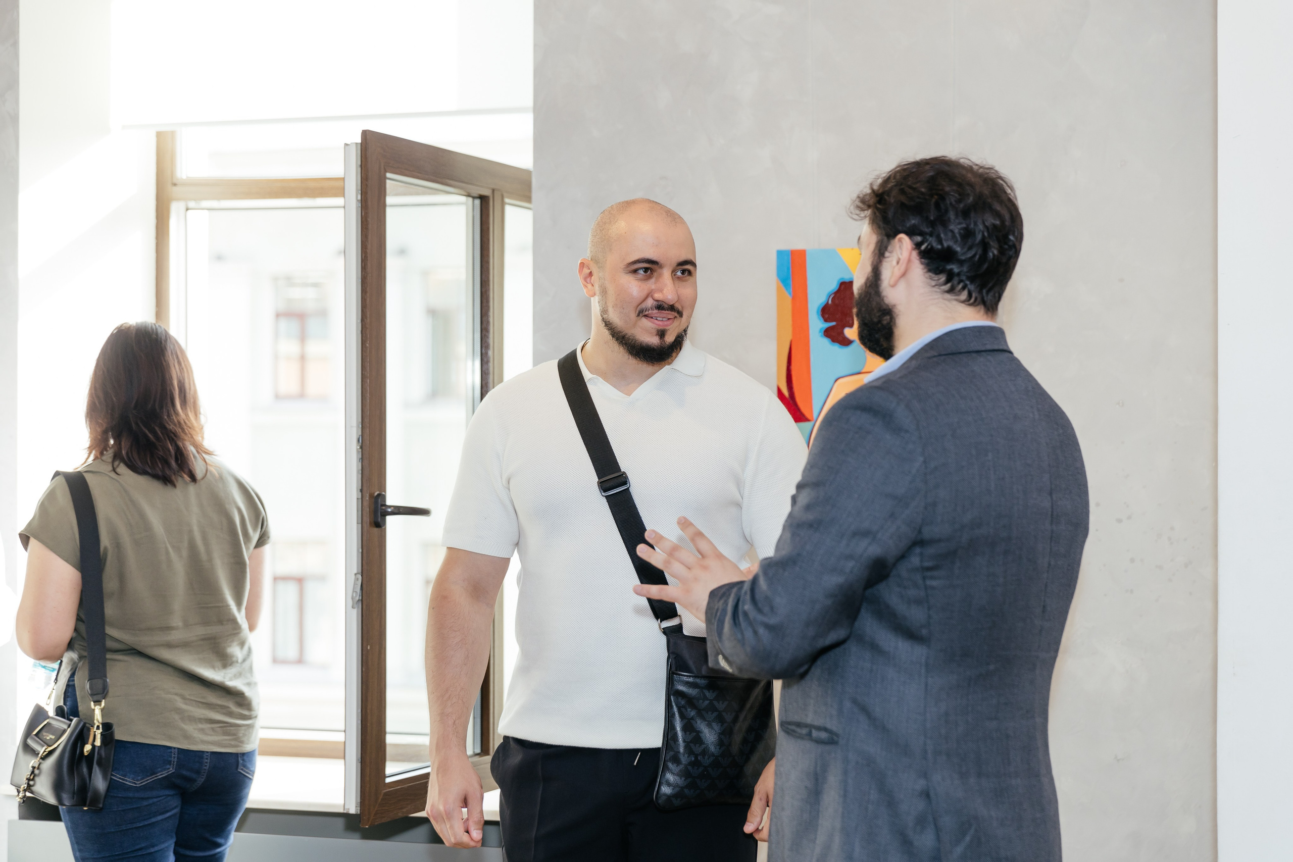 Выставка Лиры Алборовой «Цвет — это я». Свадебный и репортажный фотограф в Санкт-Петербурге Николай Голованов